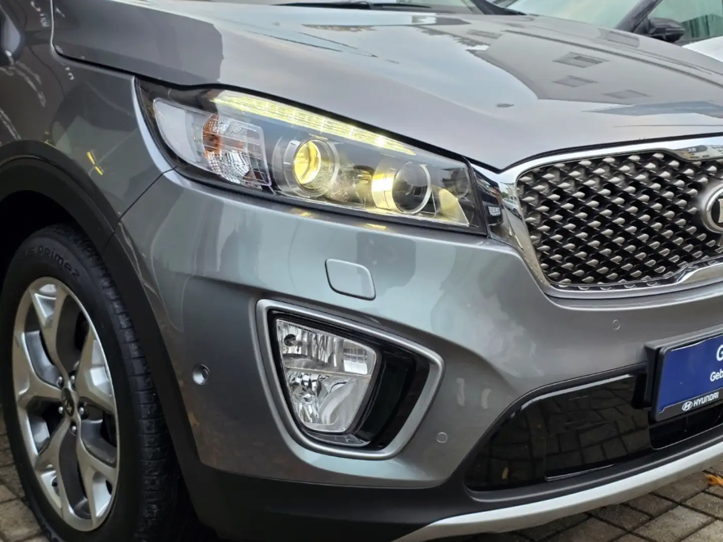 Kia Sorento 7-Sitzer 2.2 CRDi 4WD 6-AT Platinum, AHK, Pano, Na Grau - 2