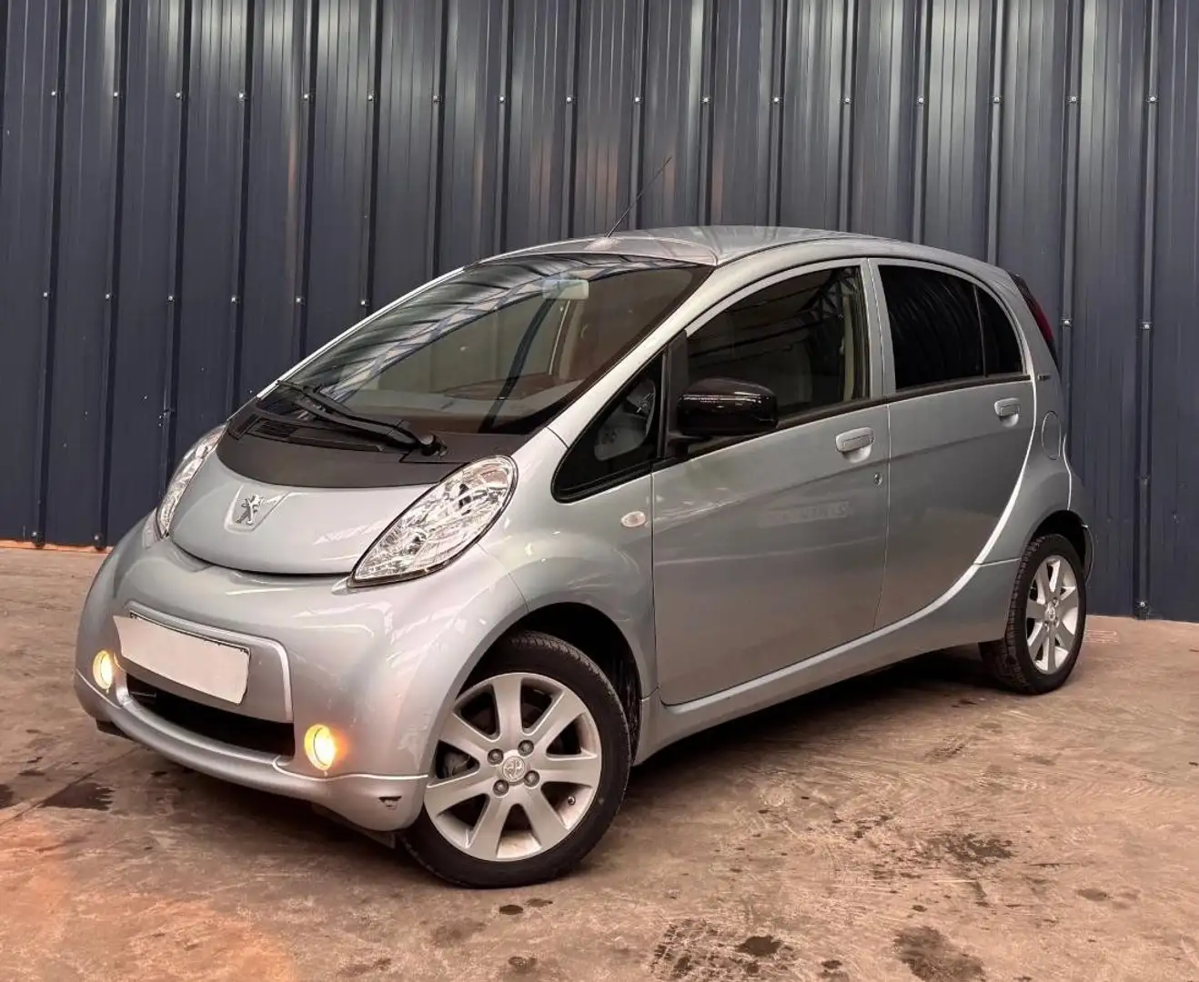 Peugeot iOn ELECTRIC 65 48PPM 14.5KWH ACTIVE BVA - Garantie 1 An Gris - 1