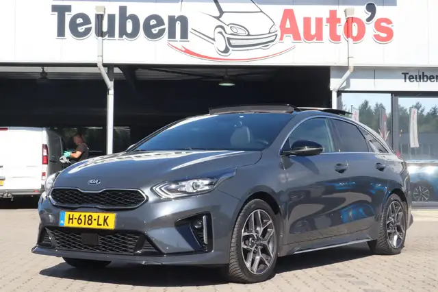 Kia ProCeed