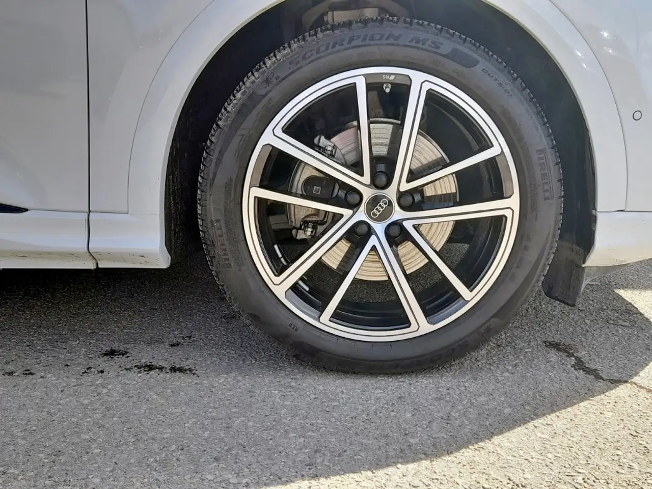 Audi Q5 снимка Audi Q5