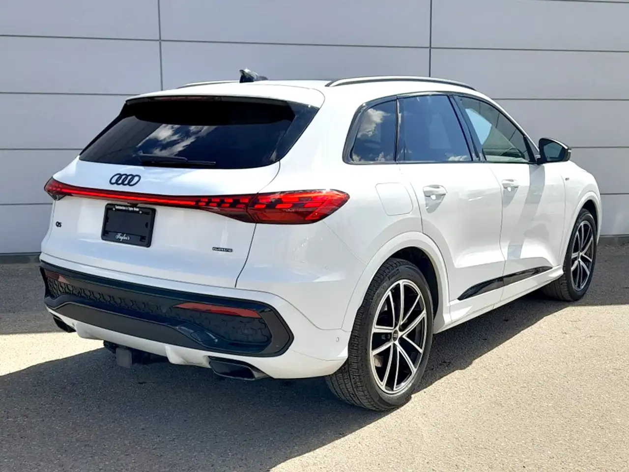 Audi Q5 снимка Audi Q5