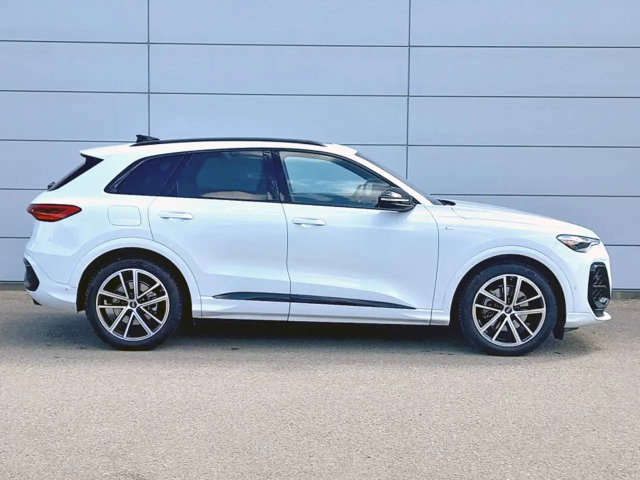 Audi Q5 снимка Audi Q5