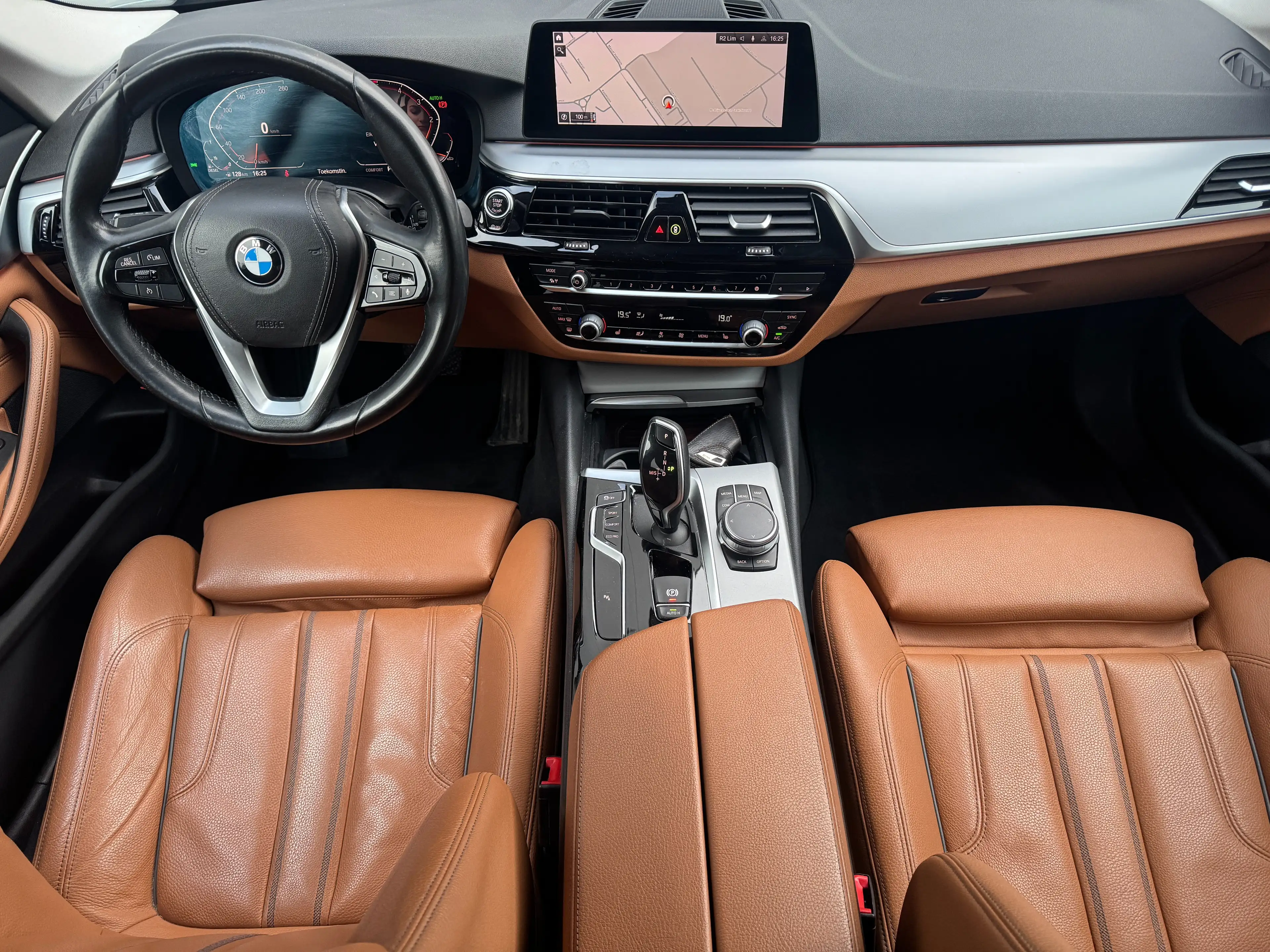 BMW 518 518dA Xenon Leer Navi VirtualCockpit Garantie * — photo 8