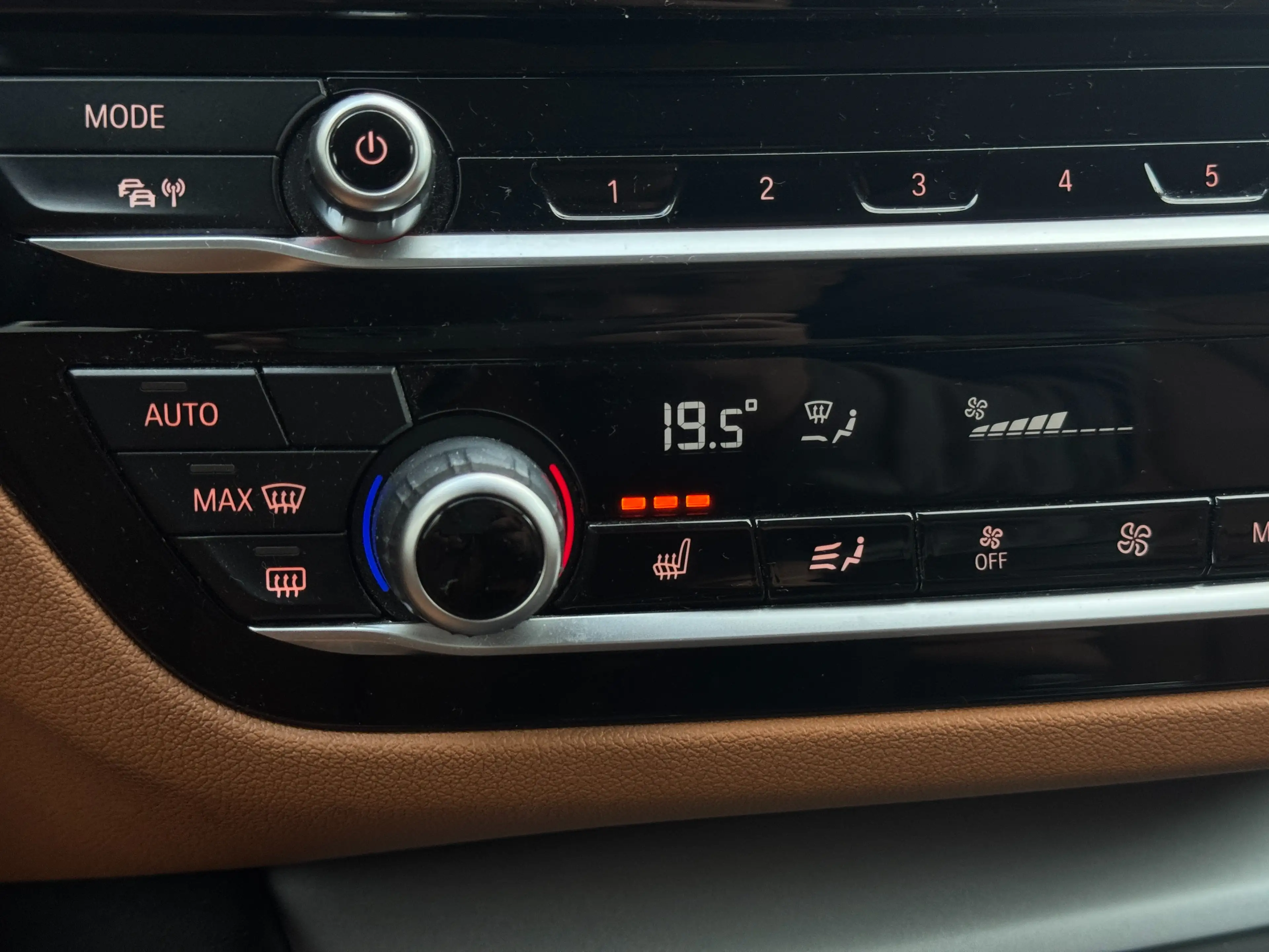 BMW 518 518dA Xenon Leer Navi VirtualCockpit Garantie * — photo 12