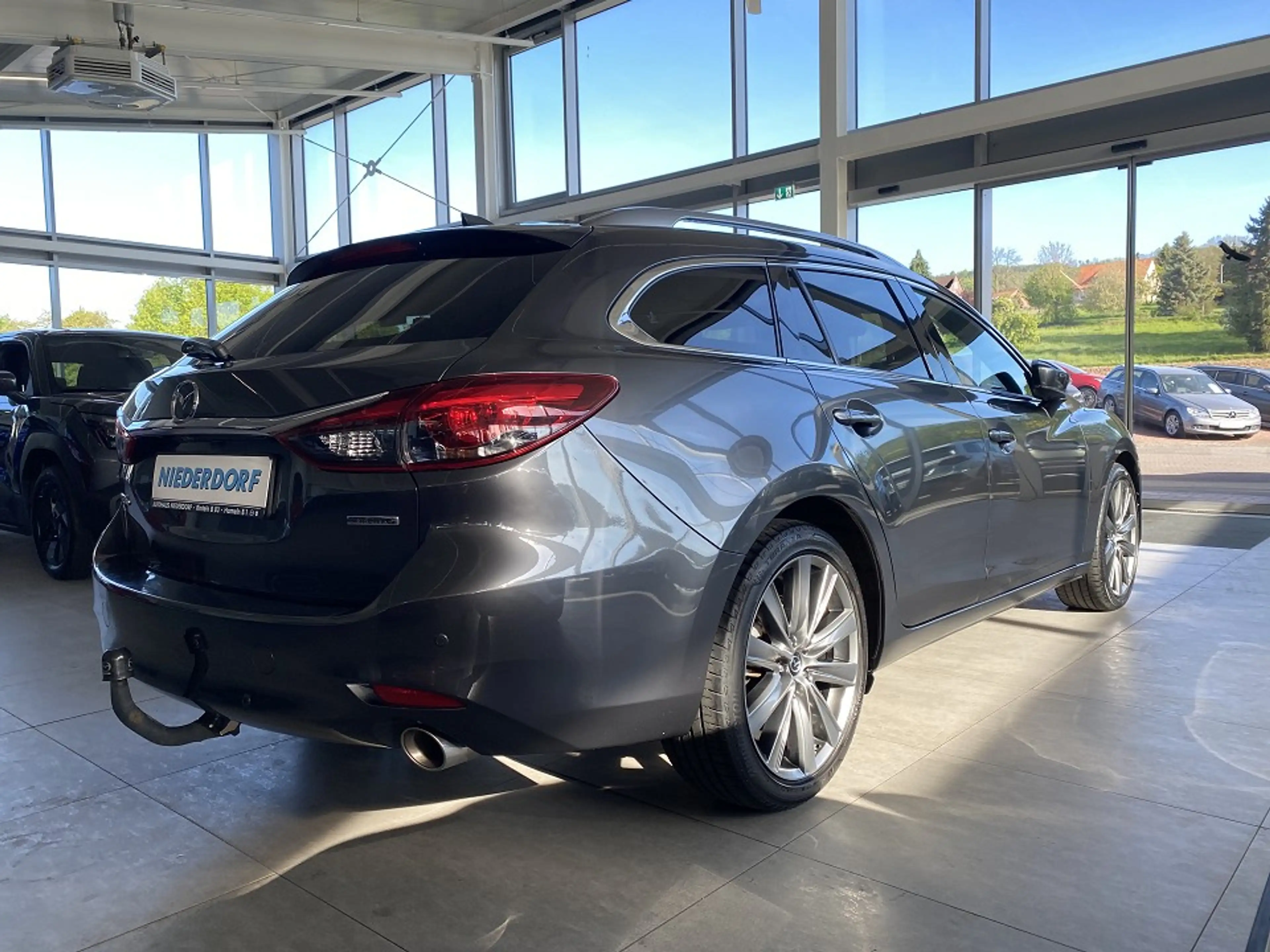 Mazda 6 Kombi 2.5 Sports-Line Plus-Pkt — photo 2