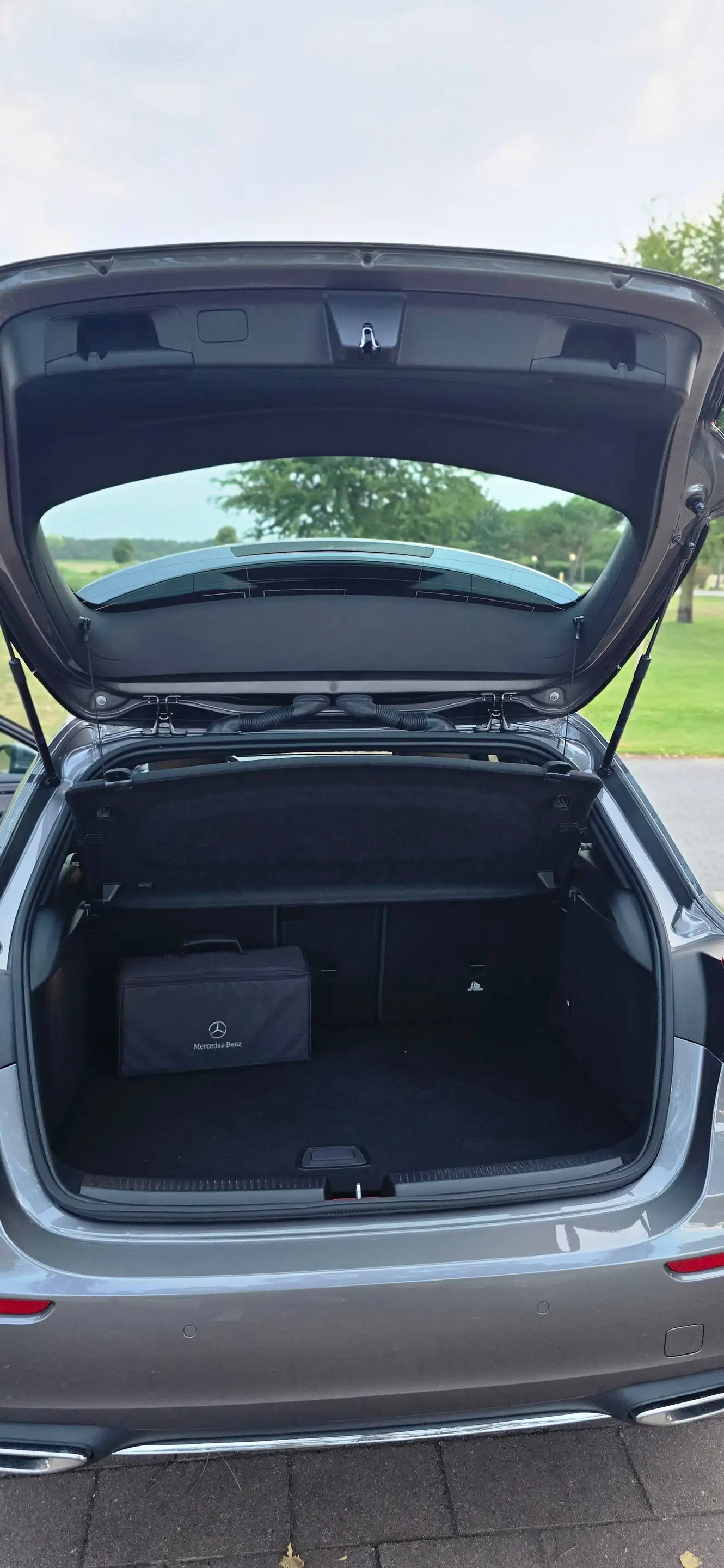 Mercedes-Benz A 250 A250e Progressive Plug-In Hybrid KAM LED SHZ DAB 2HAND TOP GEPFLEGT — photo 15