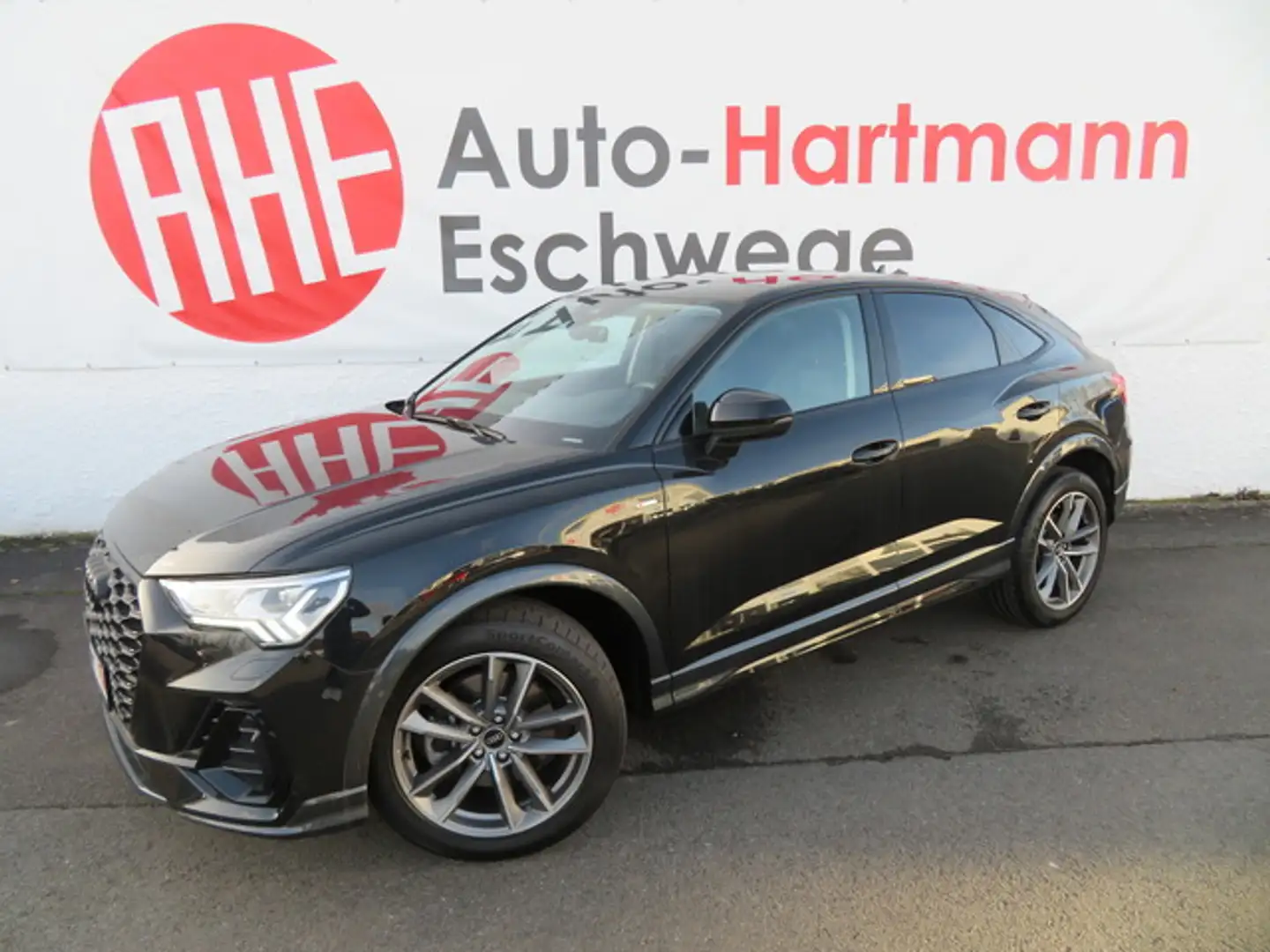 Audi Q3 Sportback 45 TFSI quattro S-line Assist Pano Noir - 1