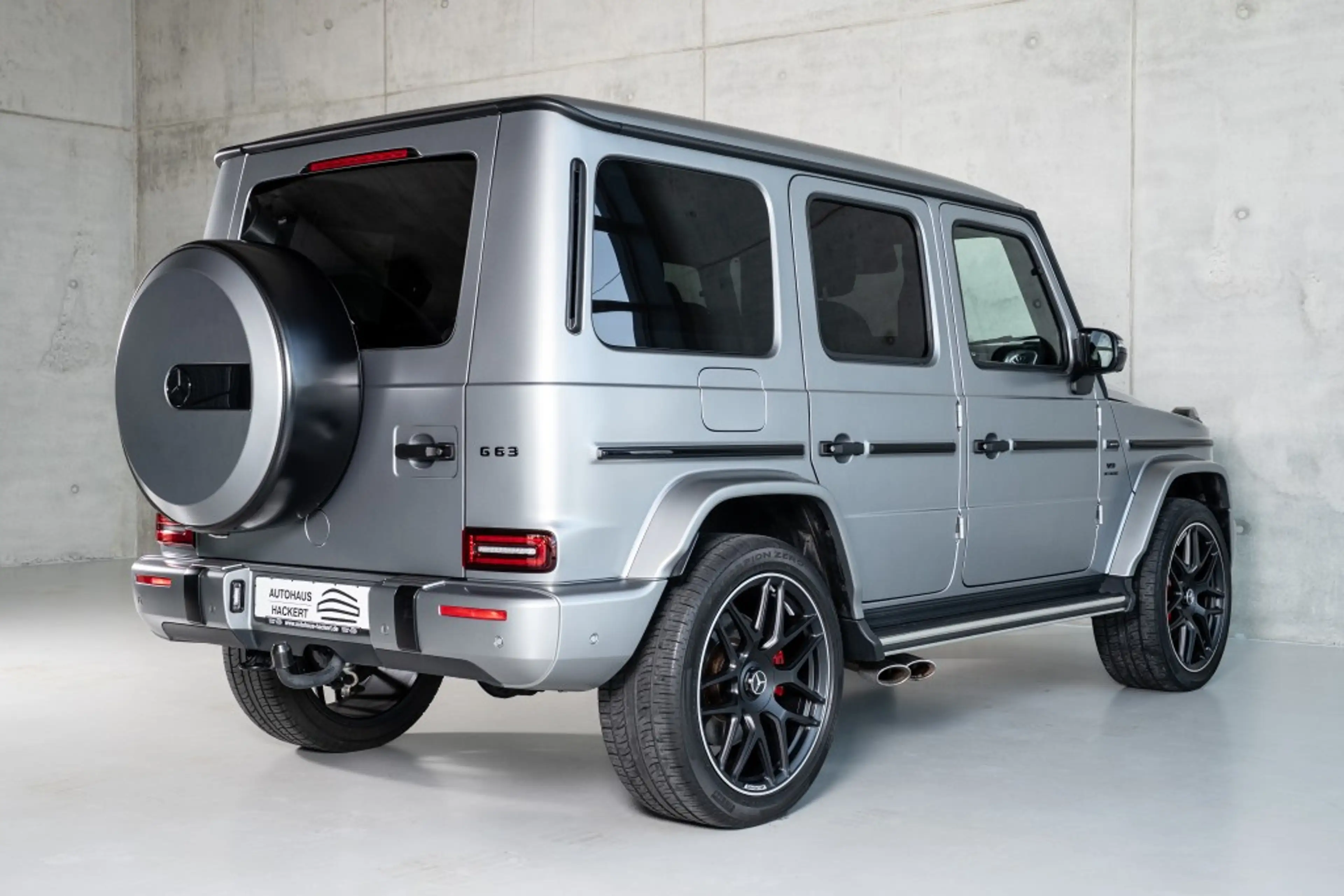Mercedes-Benz G 63 AMG Carbon Superior Line Matt Night Paket — photo 10