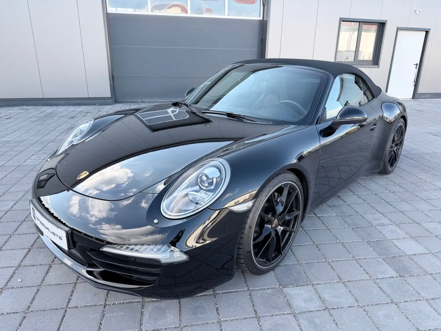 Porsche 991 Carrera Cabrio / Top Zustand Schwarz - 1