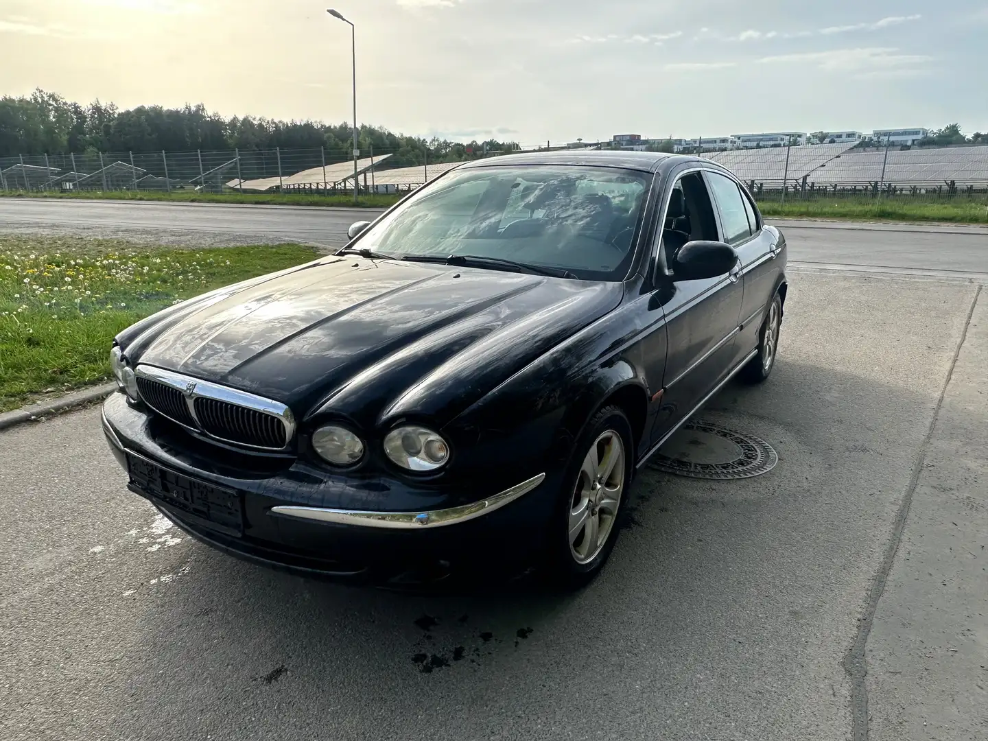 Jaguar X-Type 3.0 V6 4x4 Executive Schwarz - 2