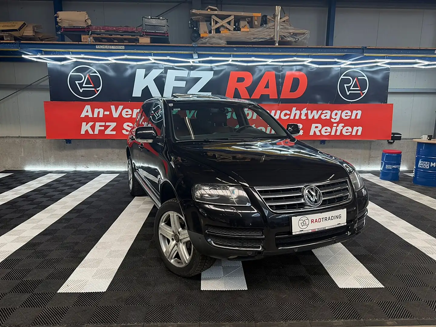 Volkswagen Touareg 3,0 V6 TDI DPF Tiptronic Schwarz - 1