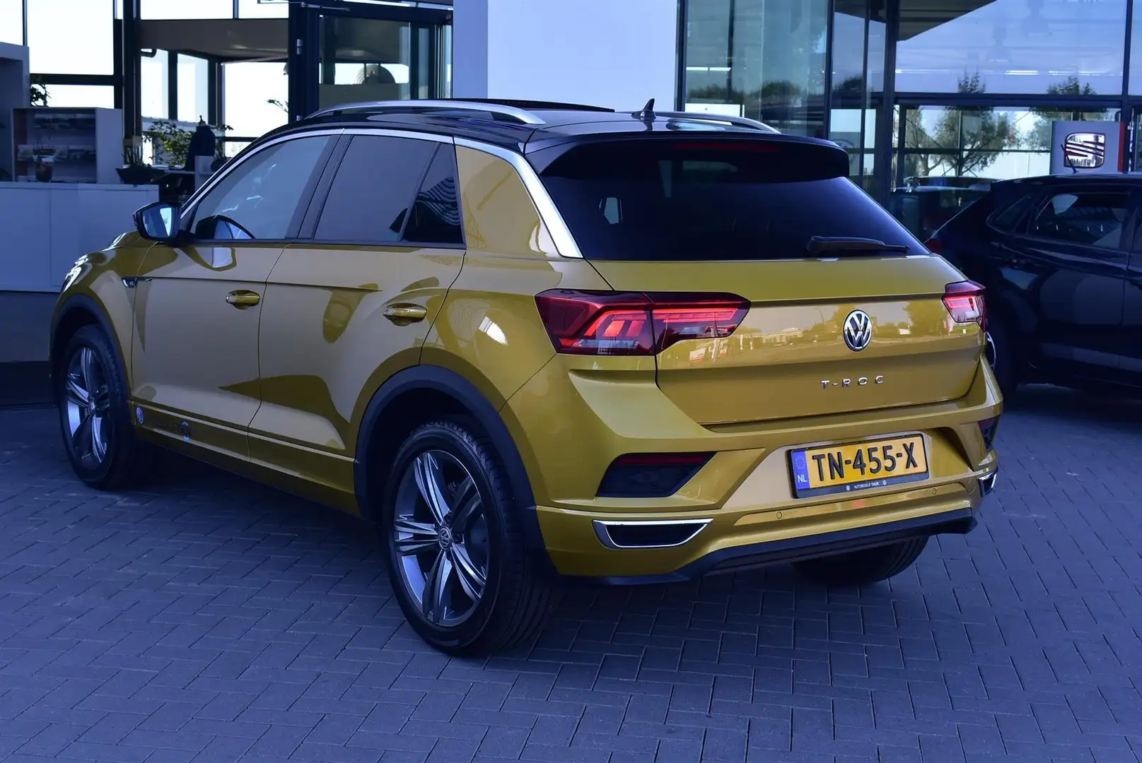 Volkswagen T-Roc 1.5 TSI achteruitrijcamera, advance pakket, car ne Jaune - 2