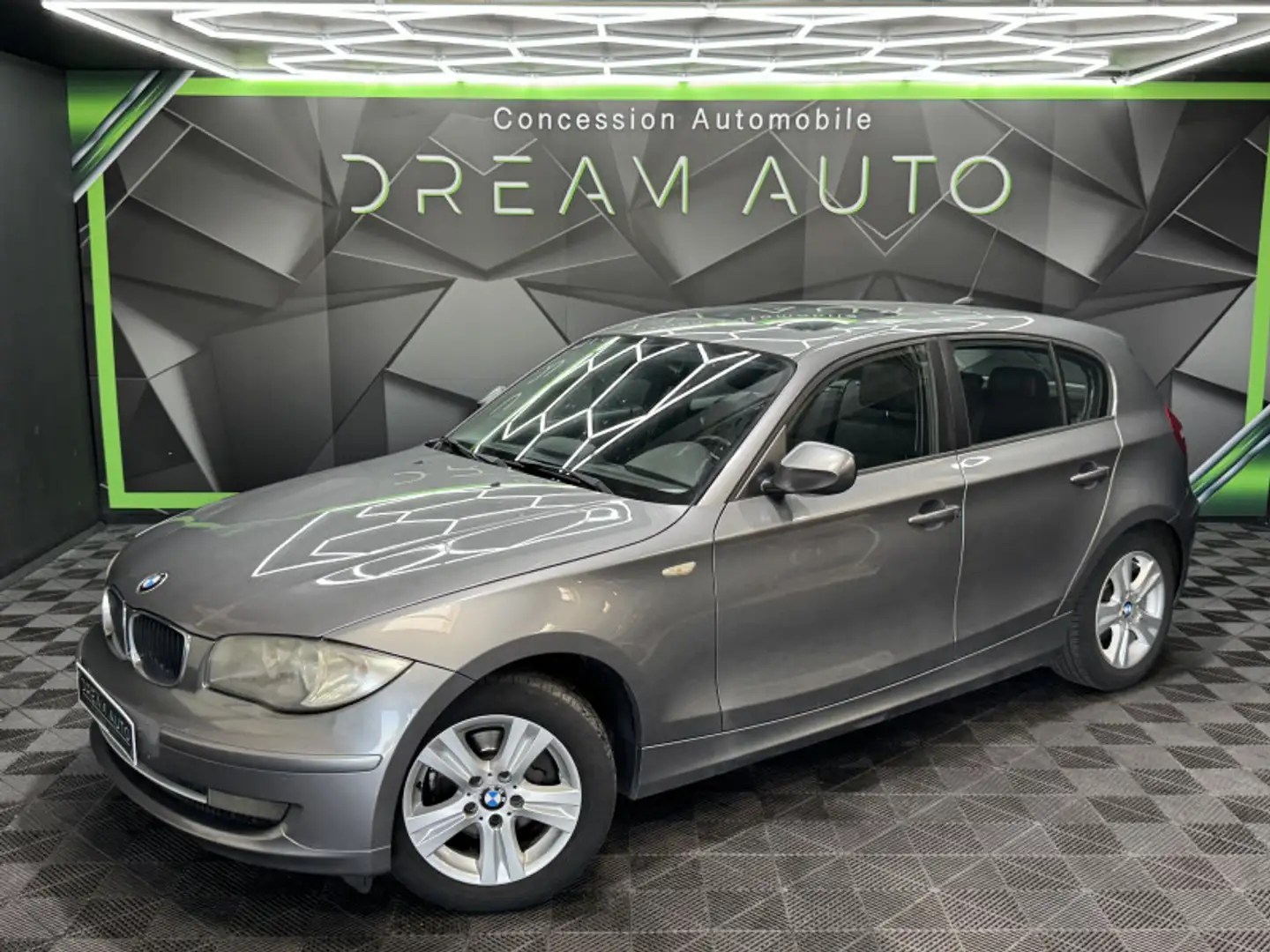 BMW 116 (E81/E87) 116D 115CH EDITION EXECUTIVE 5P Gris - 1