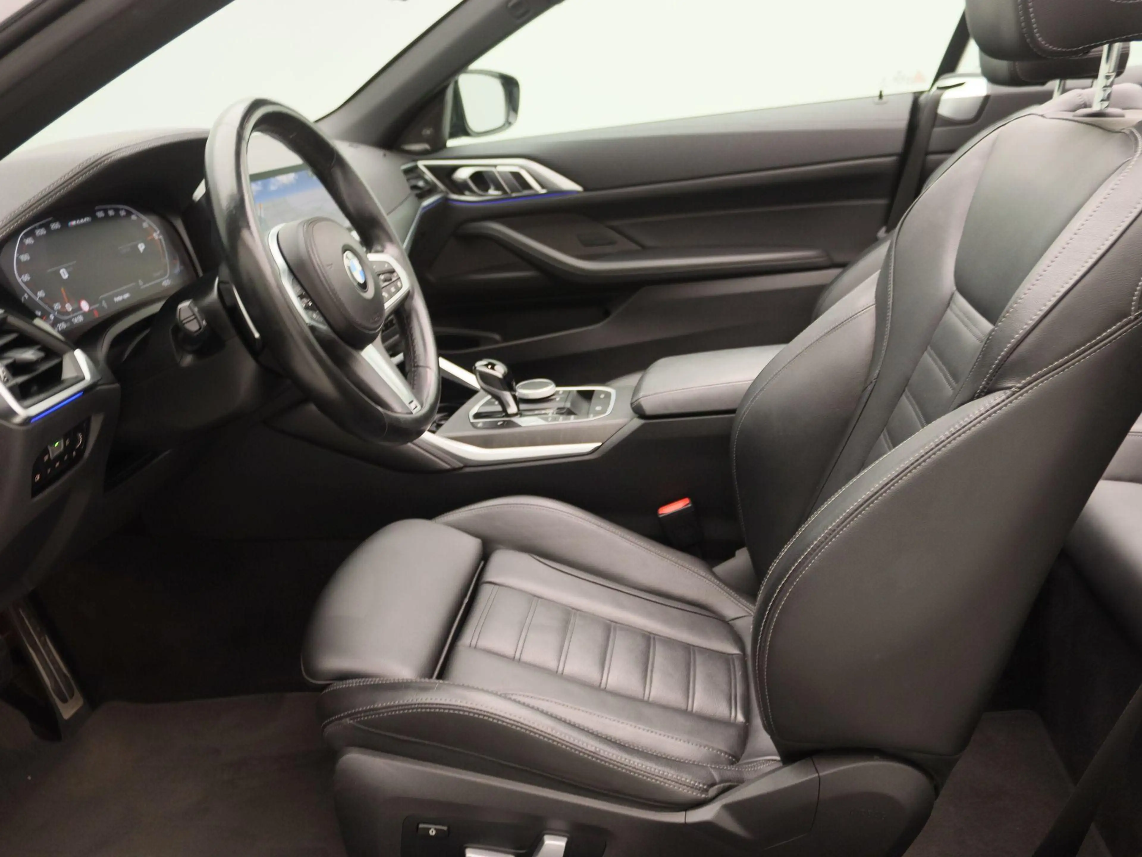BMW 440 4-serie Cabrio M440i xDrive High Executive | Apple — photo 13