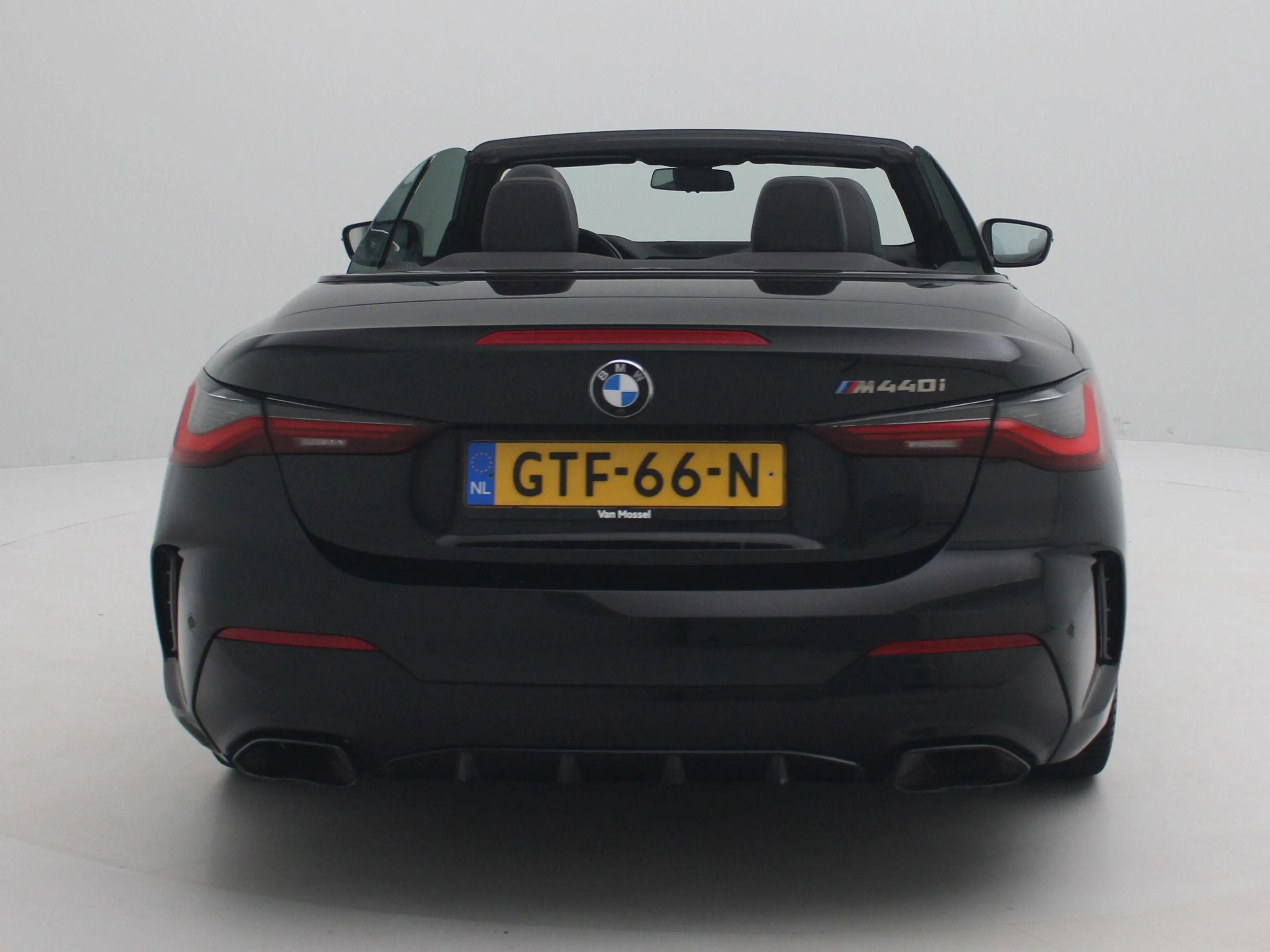 BMW 440 4-serie Cabrio M440i xDrive High Executive | Apple — photo 6