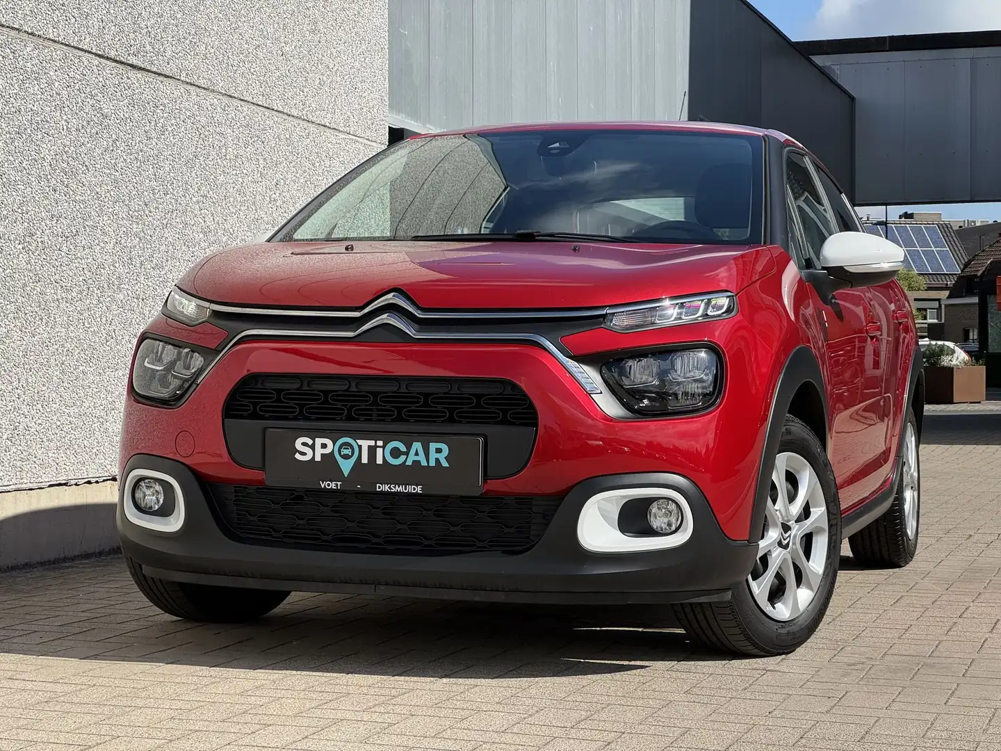 Citroen C3 1.2B 83PK YOU GPS/PARKPILOT/CARPLAY Red - 1