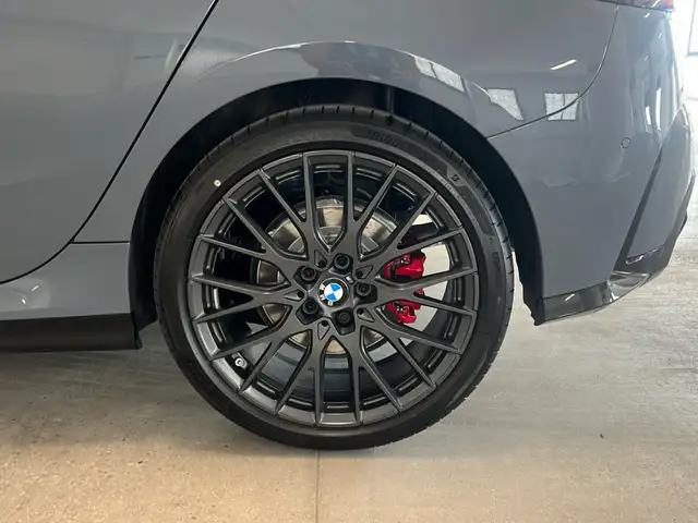 BMW 1 Series view 13