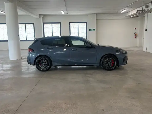 BMW 1 Series view 7