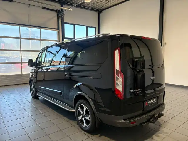Ford Tourneo Custom view 4