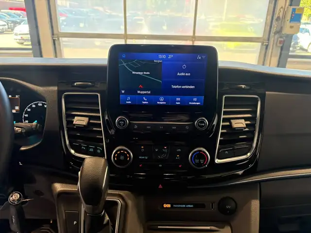 Ford Tourneo Custom view 11