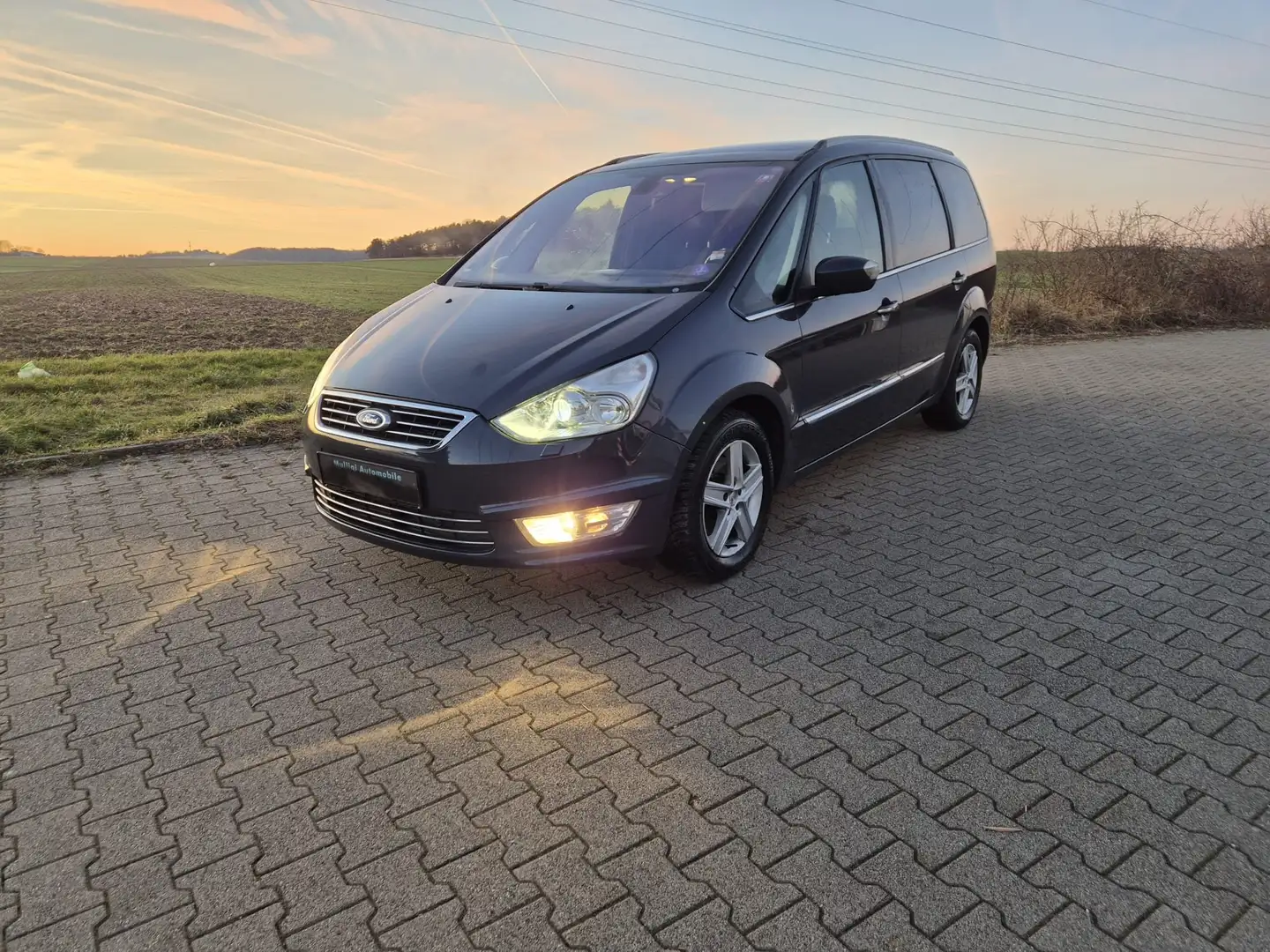 Ford Galaxy Titanium Gris - 1