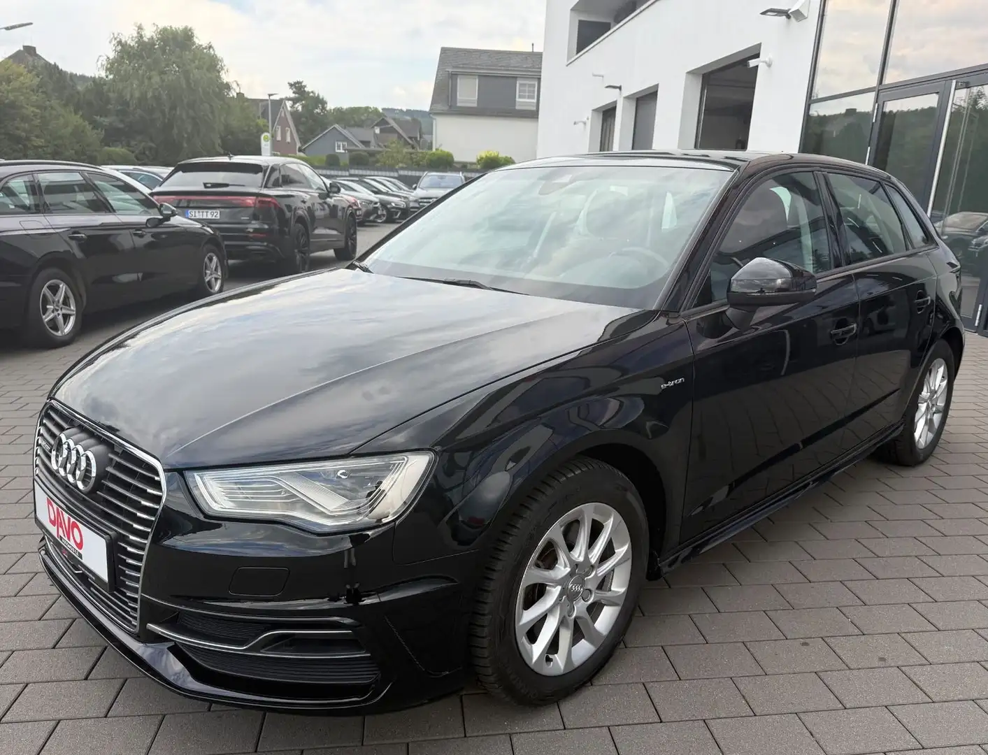 Audi A3 Sportback e-tron attraction S-tronic Schwarz - 2
