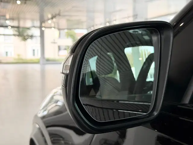 Mercedes-Benz Gle Class view 10