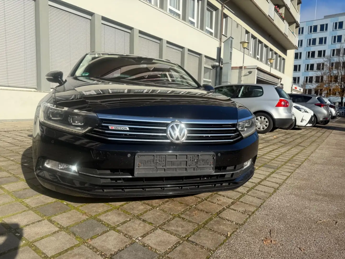 Volkswagen Passat Variant 4-MOTION-KAMERA-NAVI-ACC-TÜV-NEU Schwarz - 2