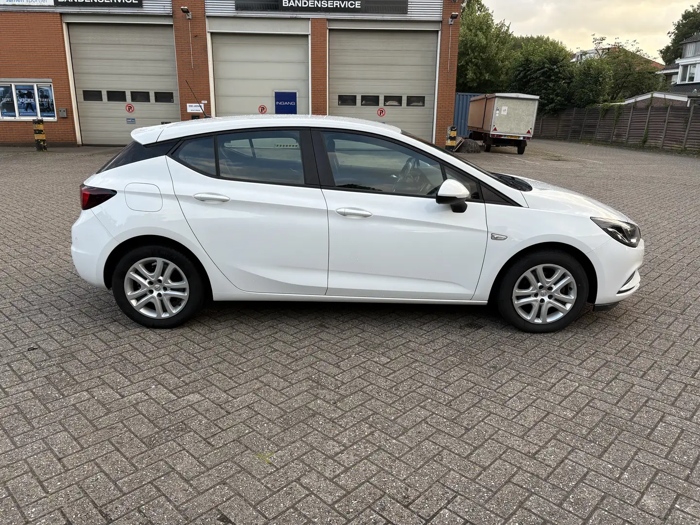 Opel Astra 1.0 EcoFlex Wit - 1