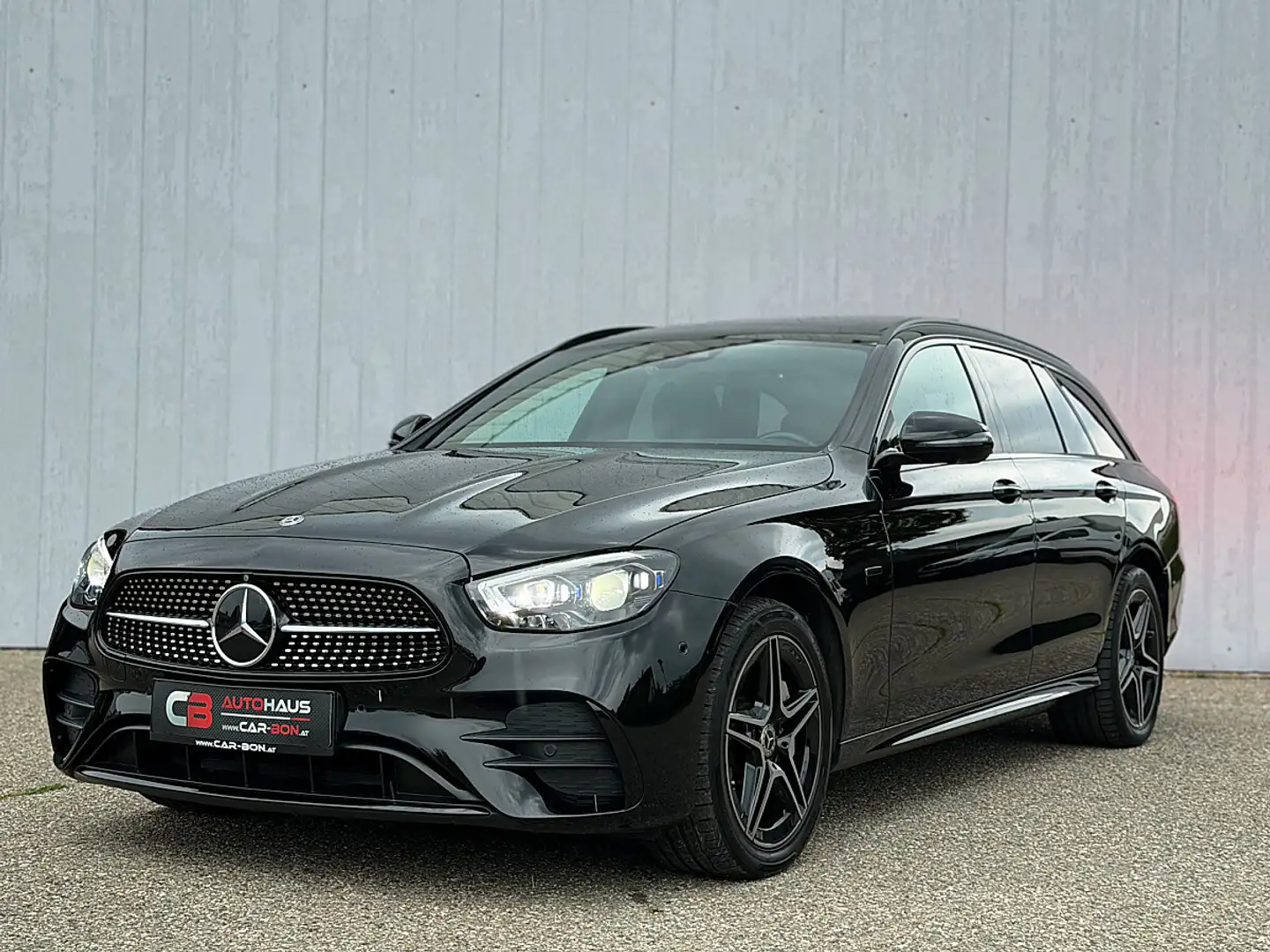Mercedes-Benz E 300 de AMG Line 4Matic, Burmester, AHK Schwarz - 1
