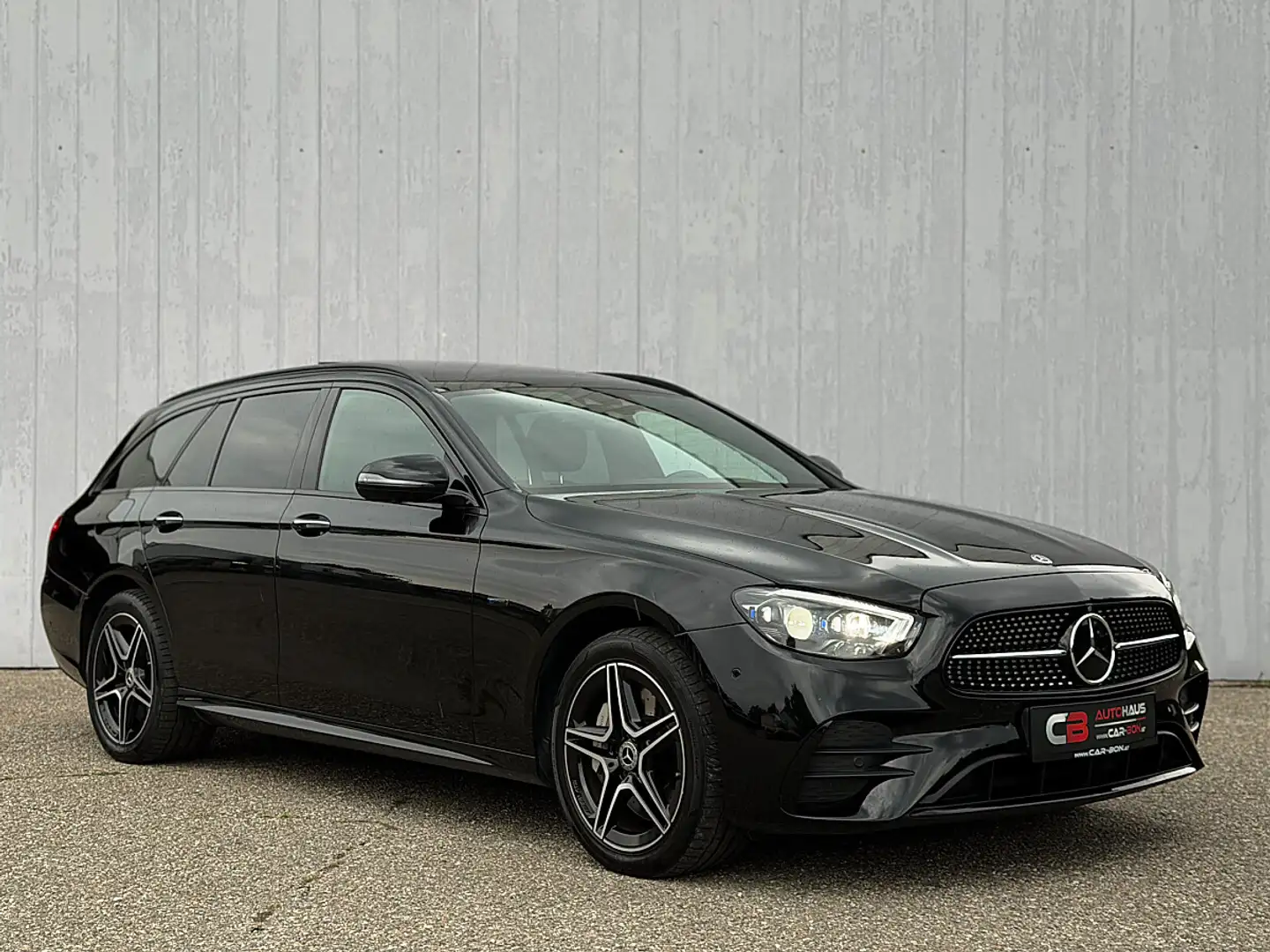 Mercedes-Benz E 300 de AMG Line 4Matic, Burmester, AHK Schwarz - 1