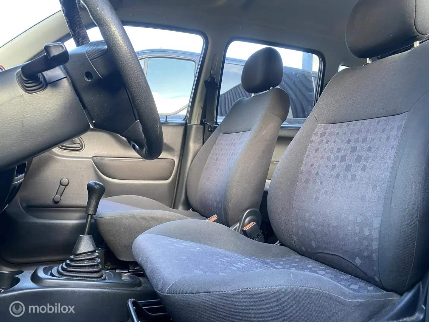 Opel Agila 1.0-12V Essentia 98.DKM APK 07-10-2026 Schwarz - 2