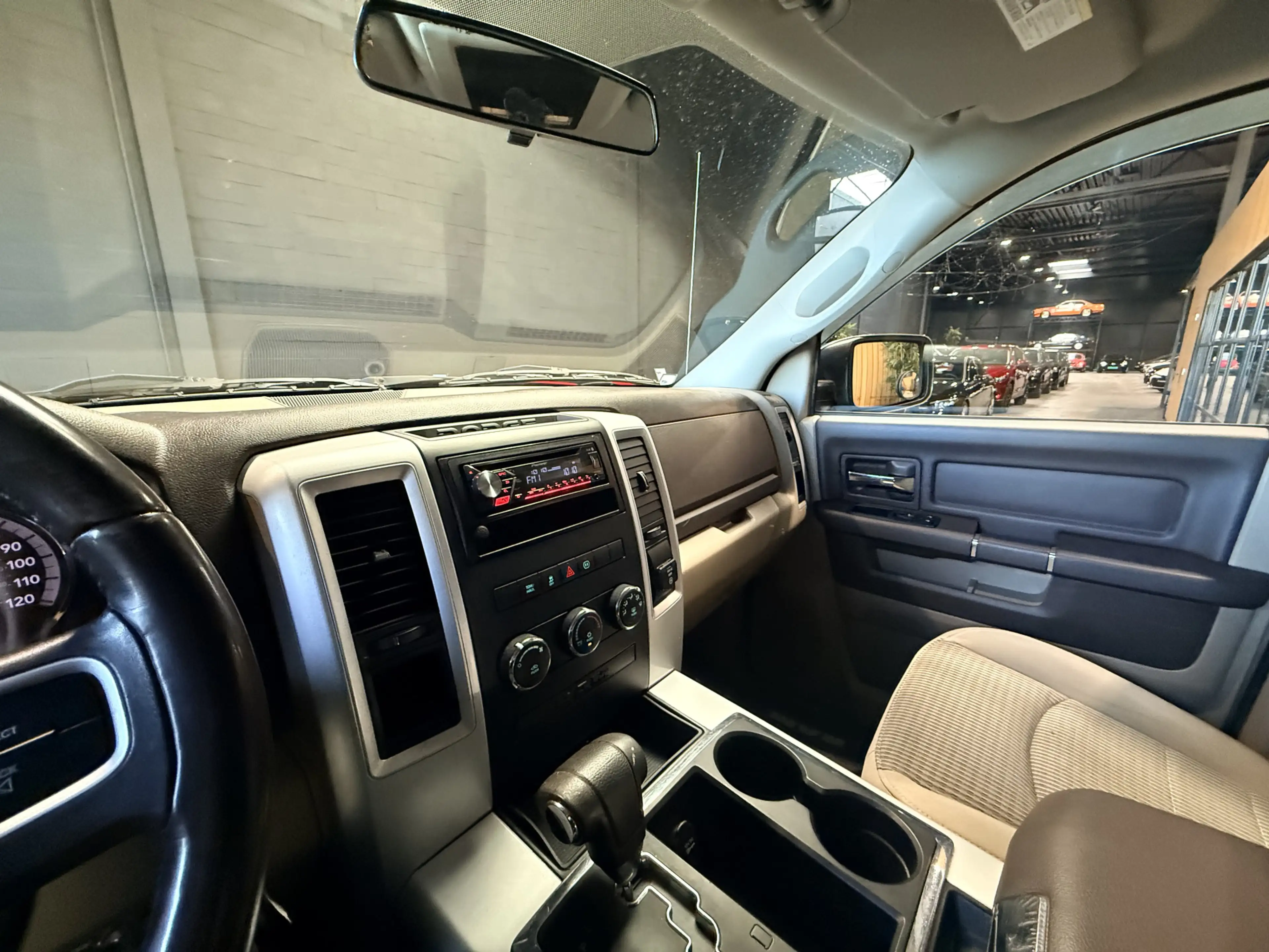 Dodge RAM 1500 5.7 V8 Quad Cab 6'4 Lone Star. 4X2. Benzine. — photo 18