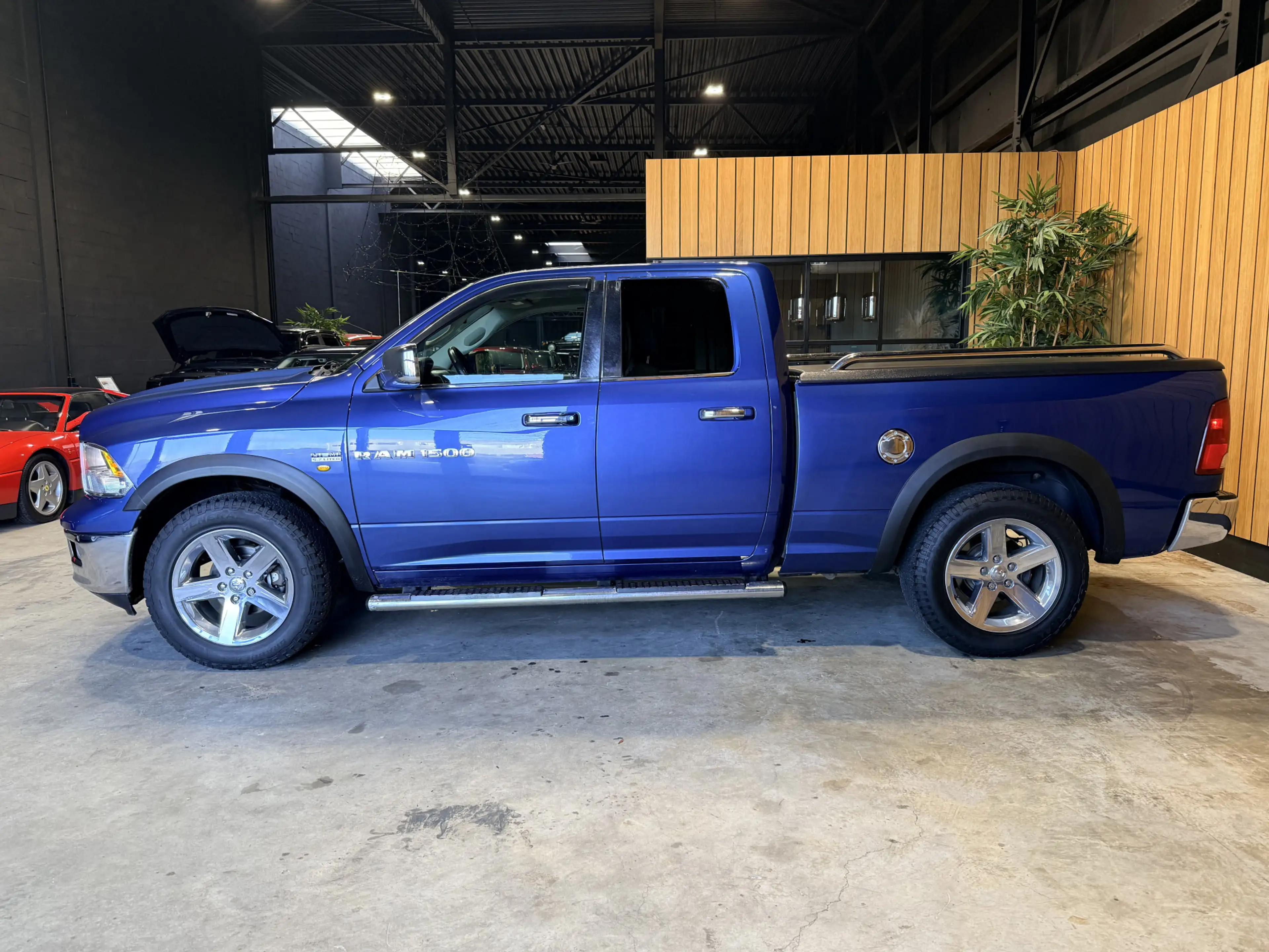 Dodge RAM 1500 5.7 V8 Quad Cab 6'4 Lone Star. 4X2. Benzine. — photo 5