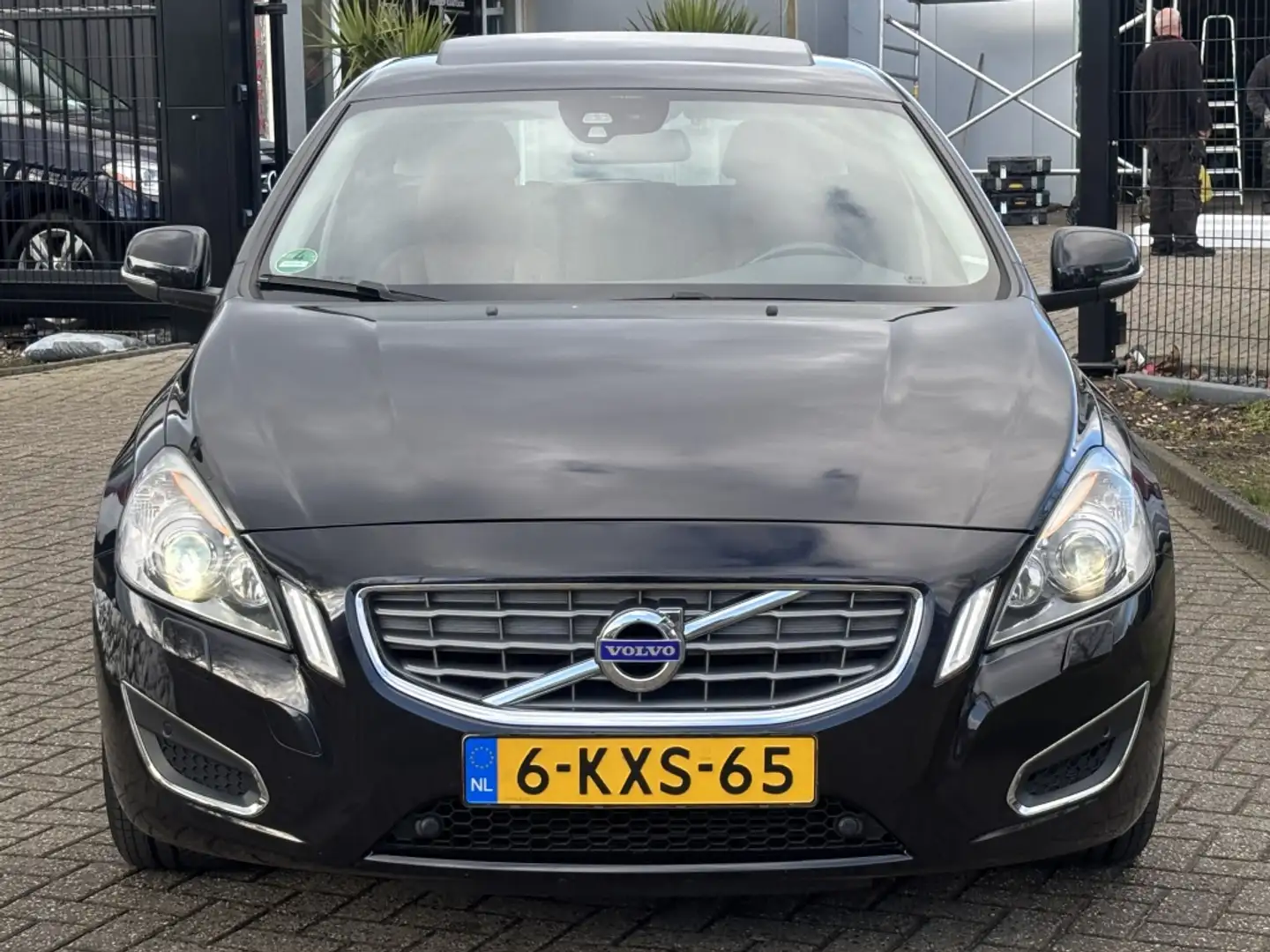 Volvo V60 1.6 Diesel Summum Schuifdak Xenon Leer Zwart - 2