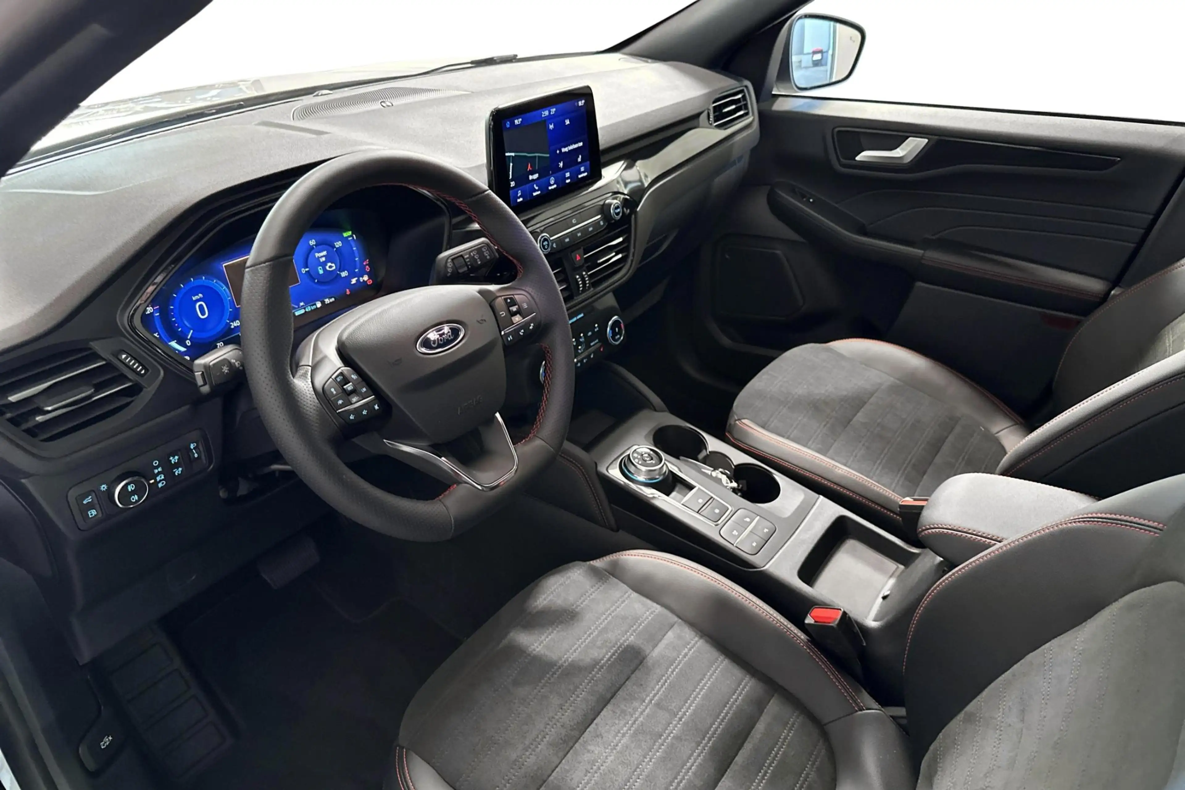 Ford Kuga 2.5i PHEV Aut. 165kW ST-Line X — photo 11