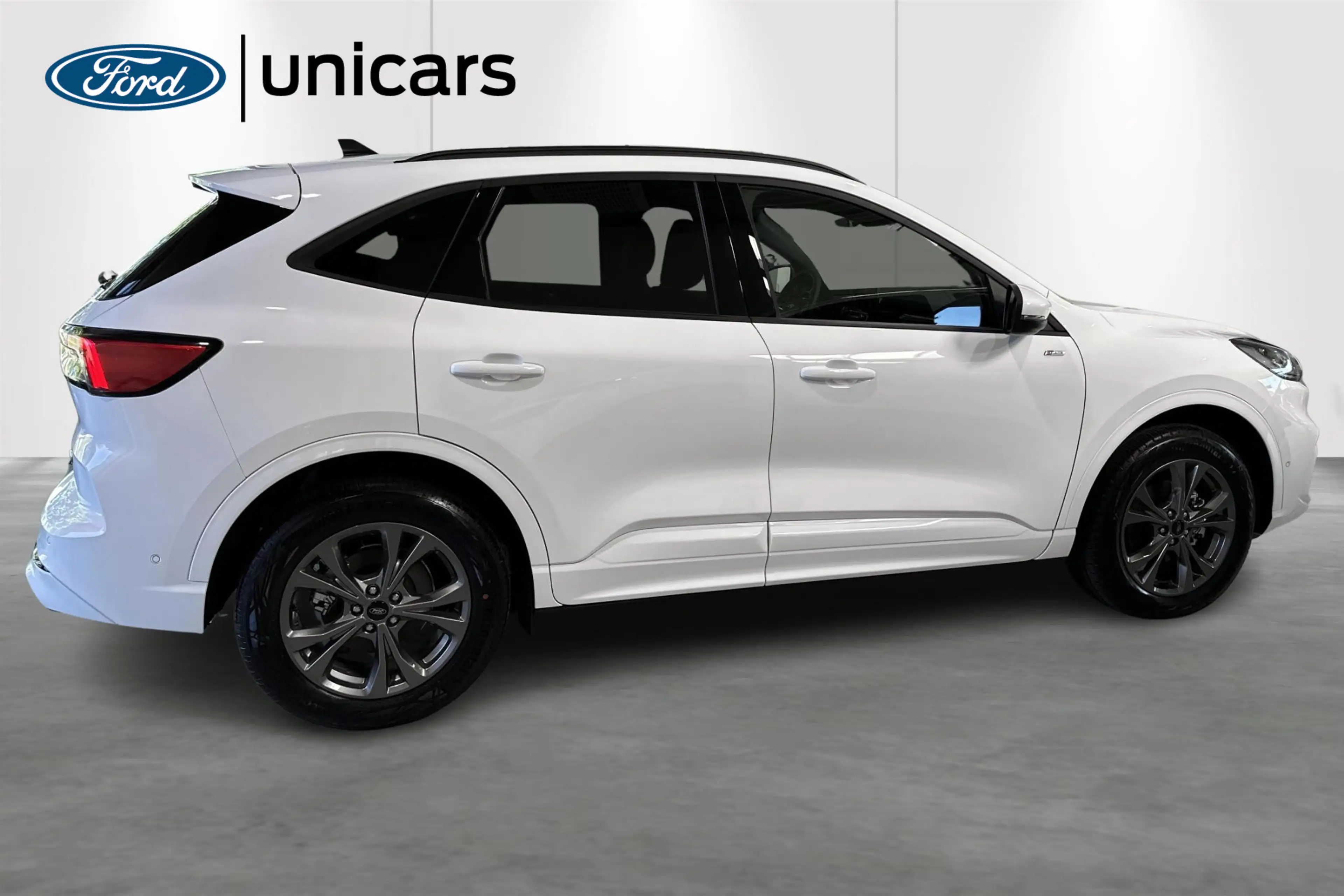 Ford Kuga 2.5i PHEV Aut. 165kW ST-Line X — photo 3