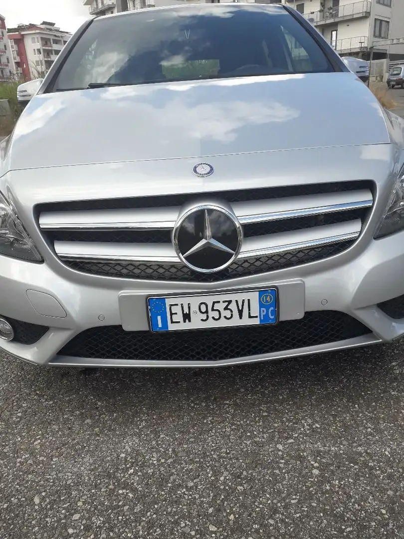 Mercedes-Benz 180 cd Sport Srebrny - 1