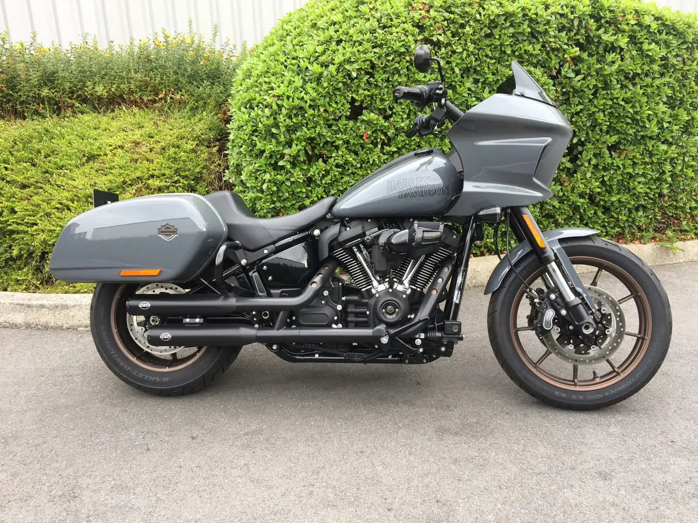Harley-Davidson Low Rider Grigio - 1