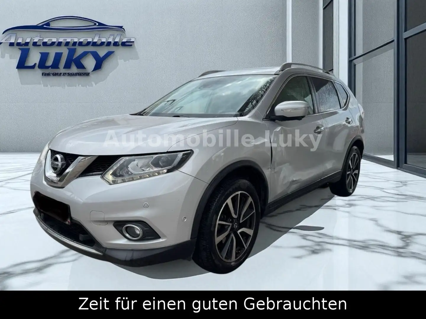 Nissan X-Trail Tekna Silber - 1