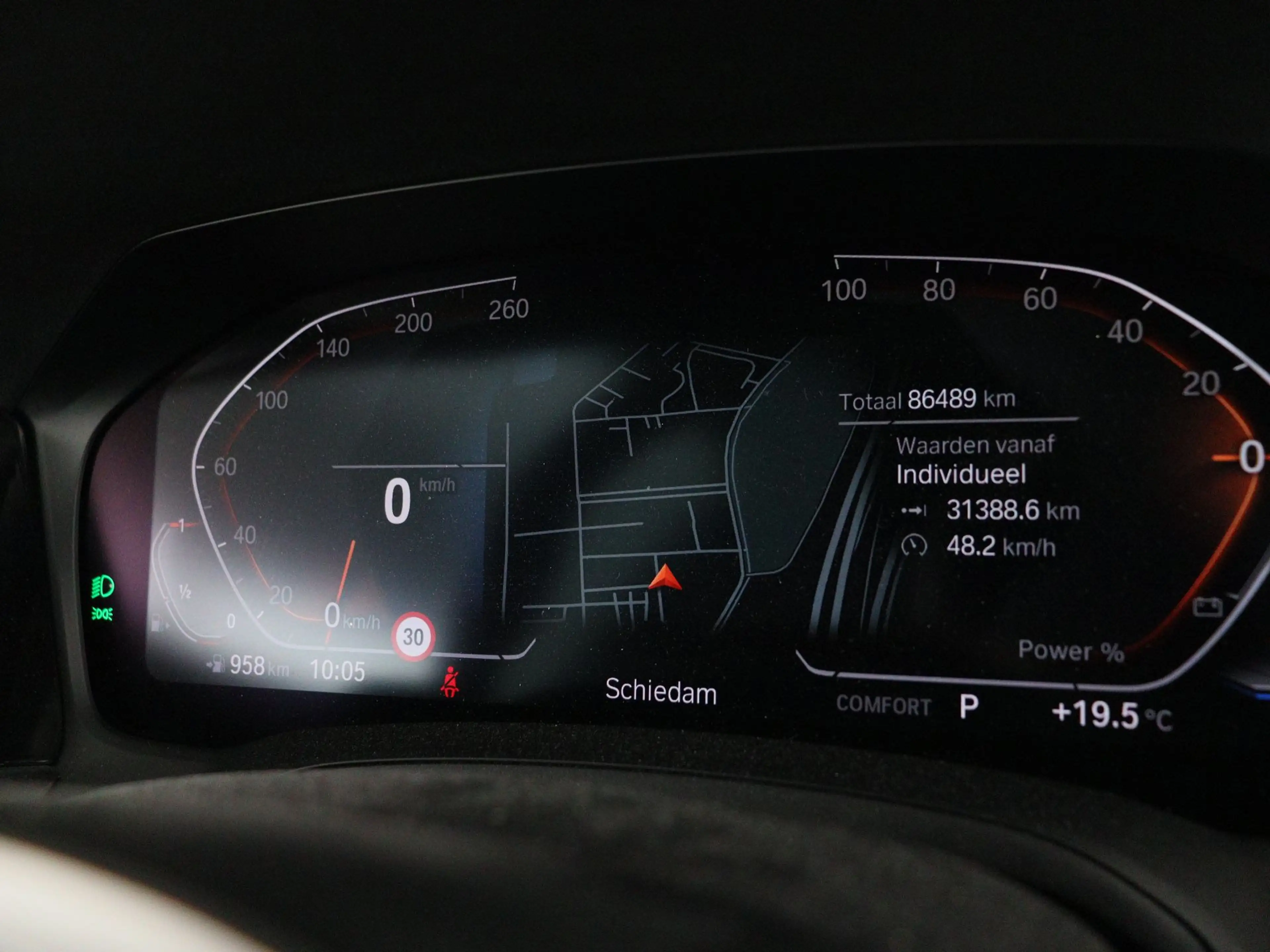 BMW 318 3 serie 318i Touring M Sport — photo 4