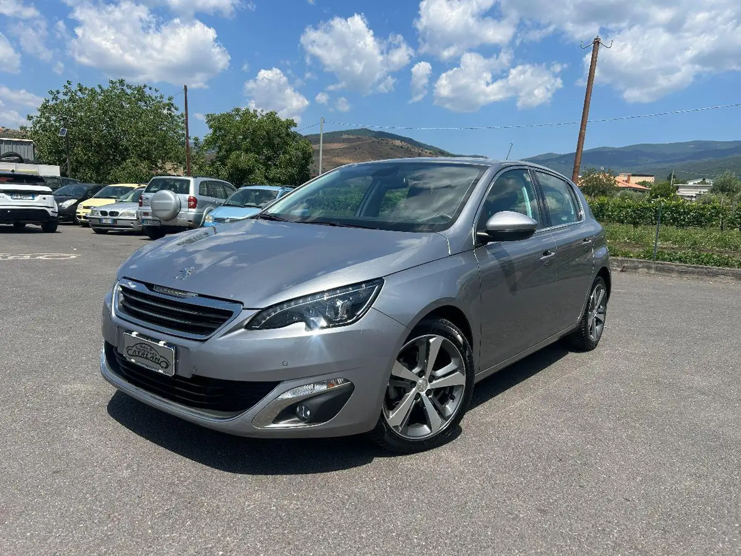 Peugeot 308 BlueHDi 120 S&S EAT6 Allure Grau - 1