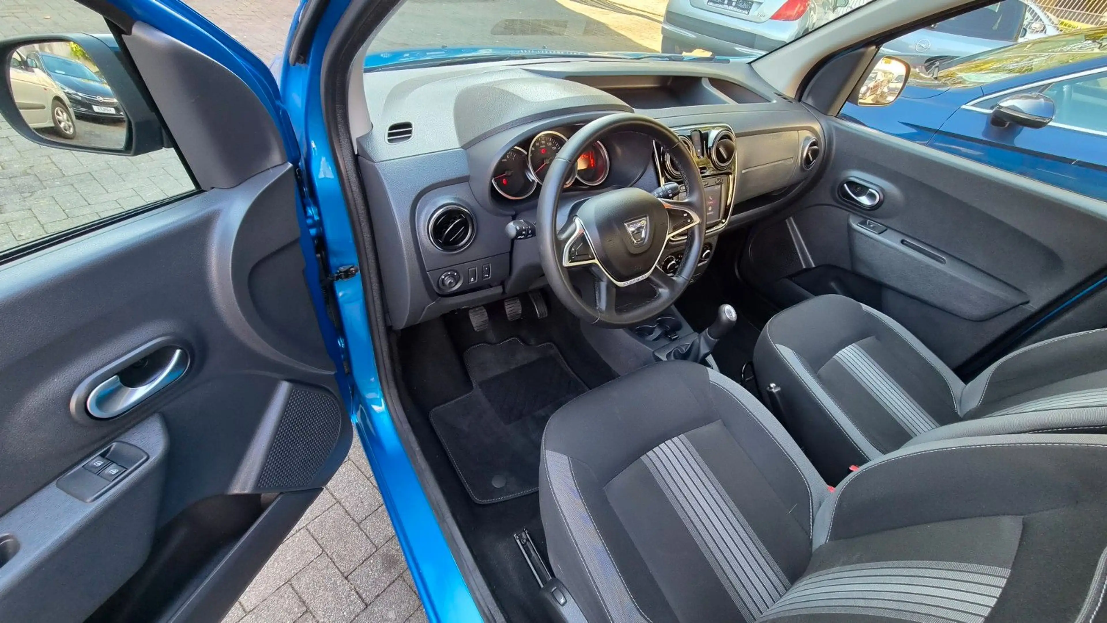Dacia Dokker 1.5 dCi Stepway Celebration KAMERA+SHZ — photo 10