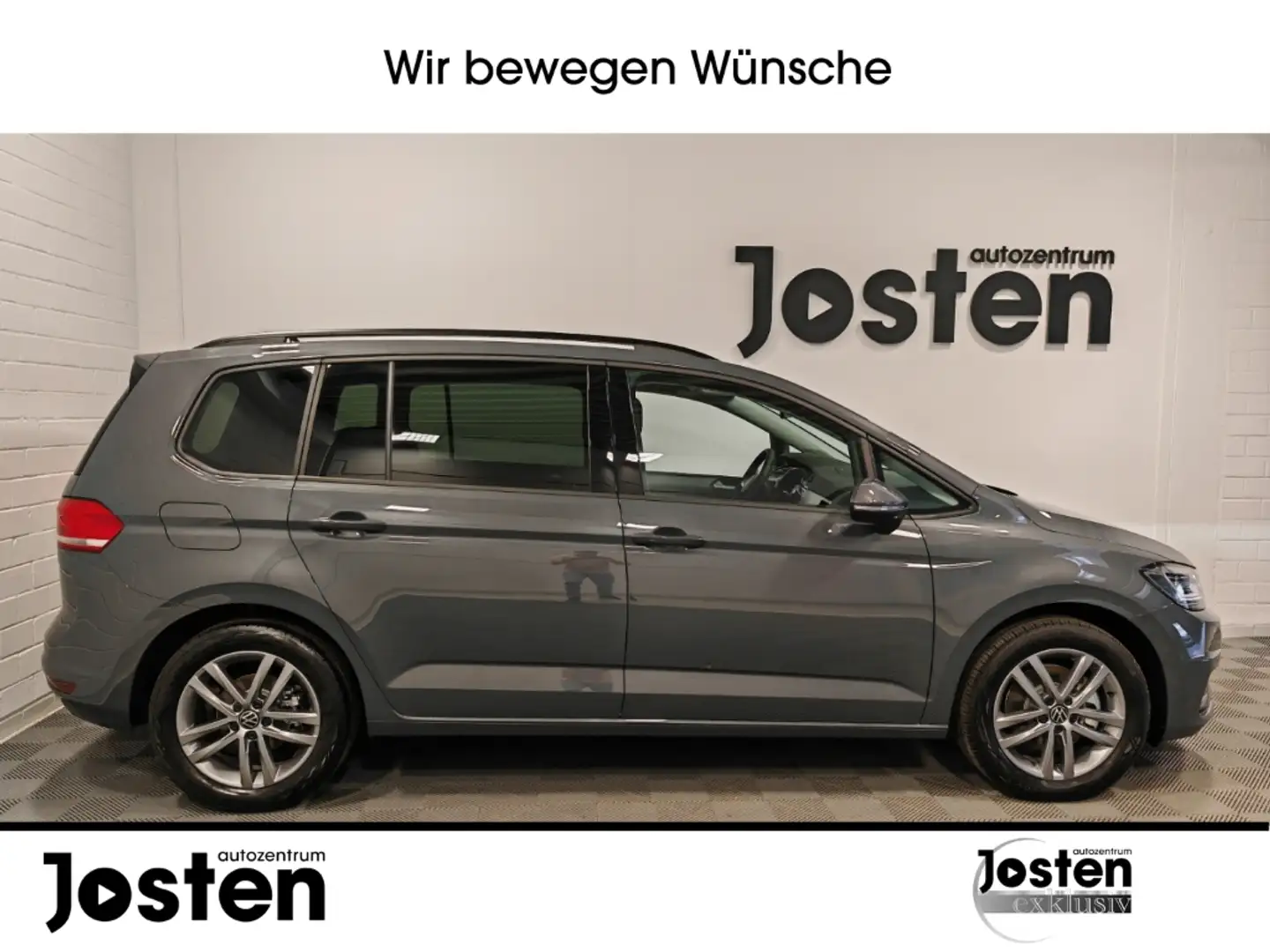 Volkswagen Touran Comfortline 1.5 TSI Virtual CarPlay ACC Grijs - 2