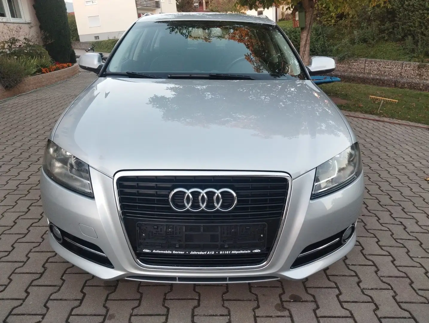 Audi A3 Sportback 1.4 TFSI Ambiente, DAB, S-Tronic Silber - 2