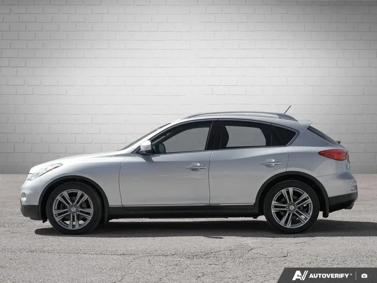 Infiniti EX снимка Infiniti EX