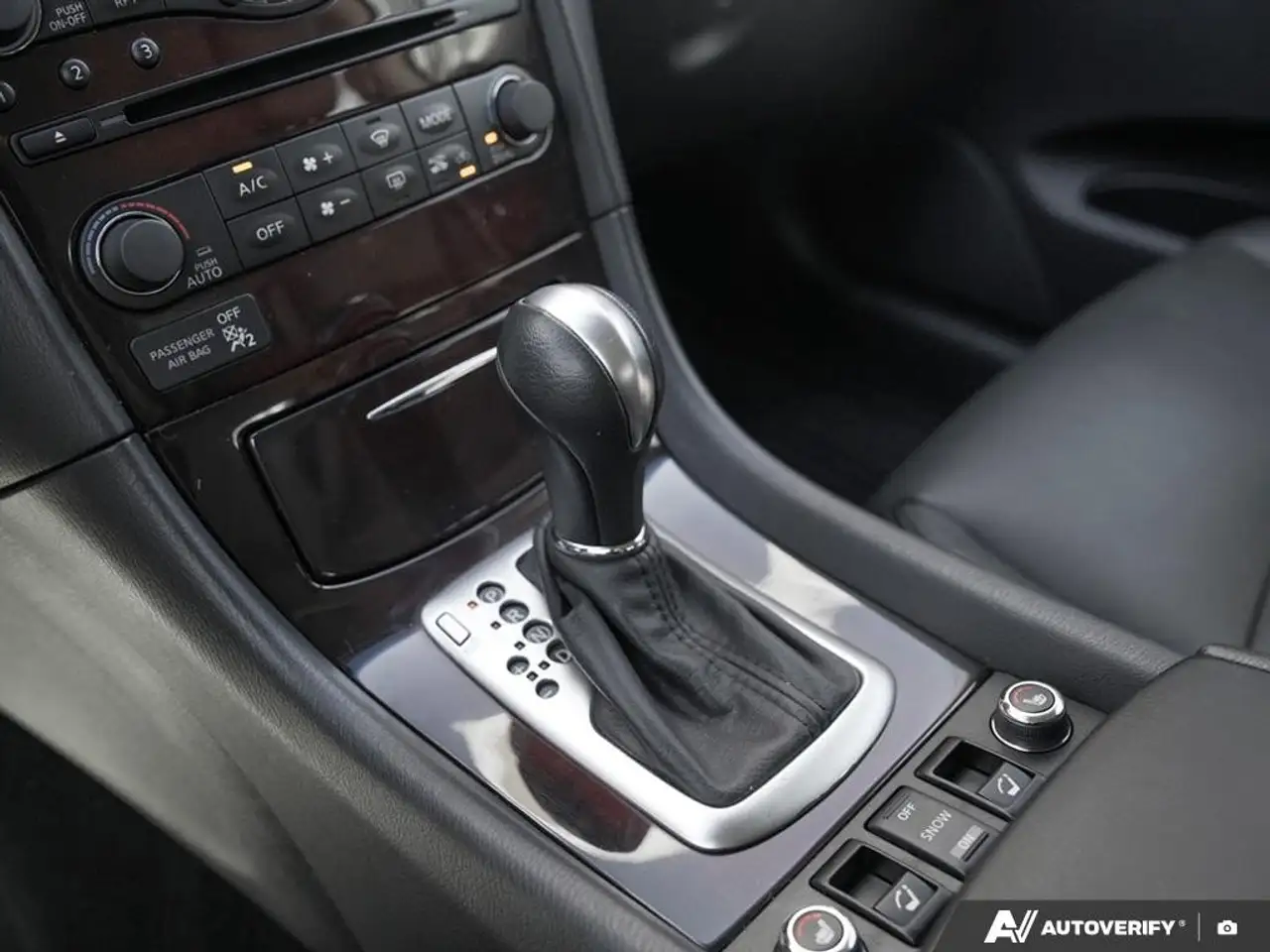 Infiniti EX снимка Infiniti EX