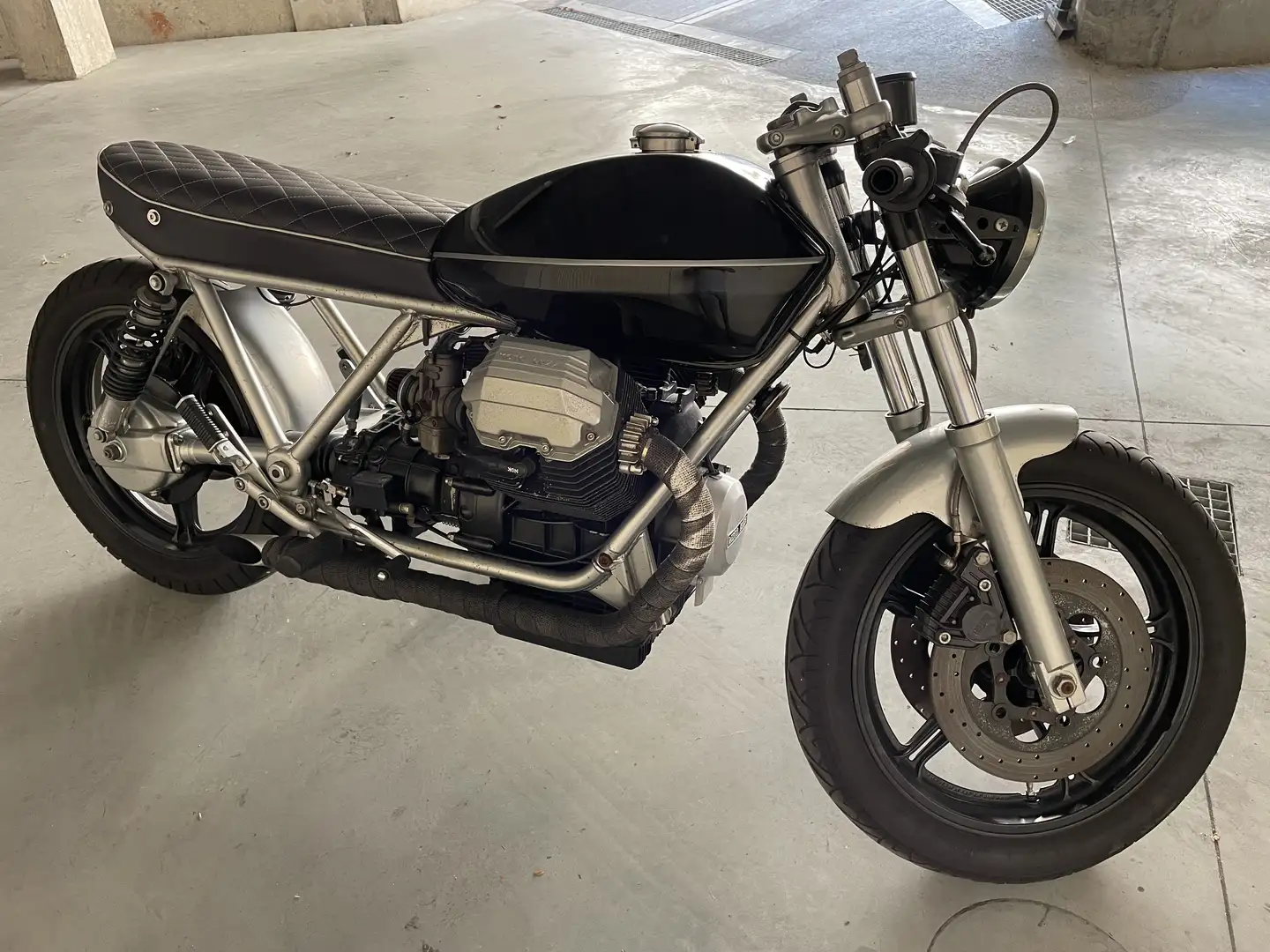 Moto Guzzi 850 T cafe racer - 1