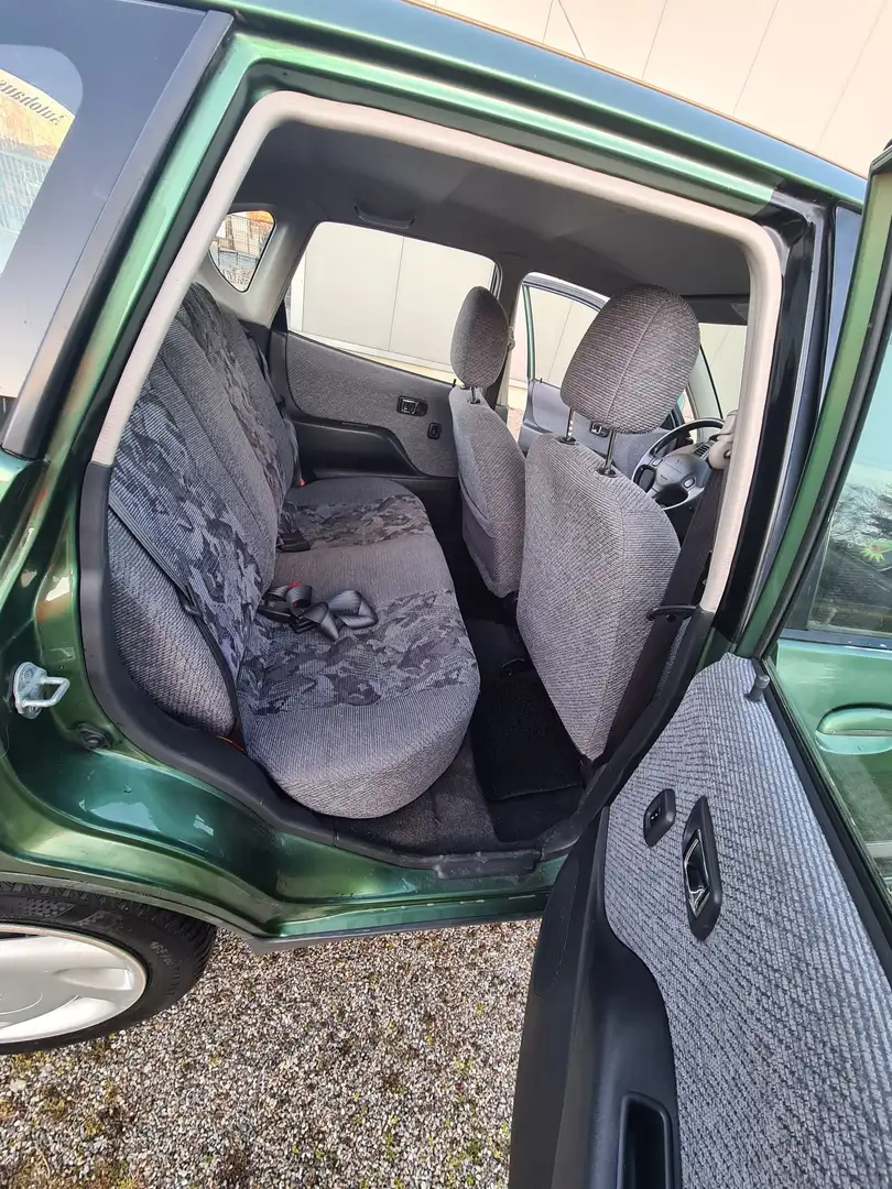 Daihatsu Sirion Sirion CX Verde - 2