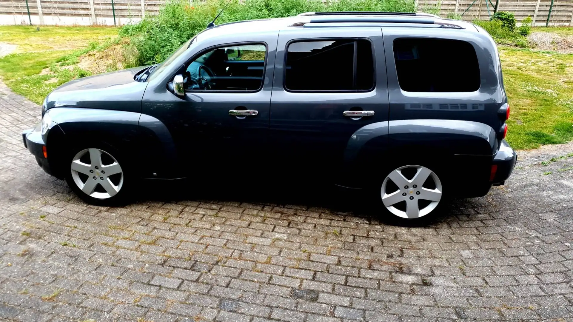 Chevrolet HHR stationwagon Grau - 1
